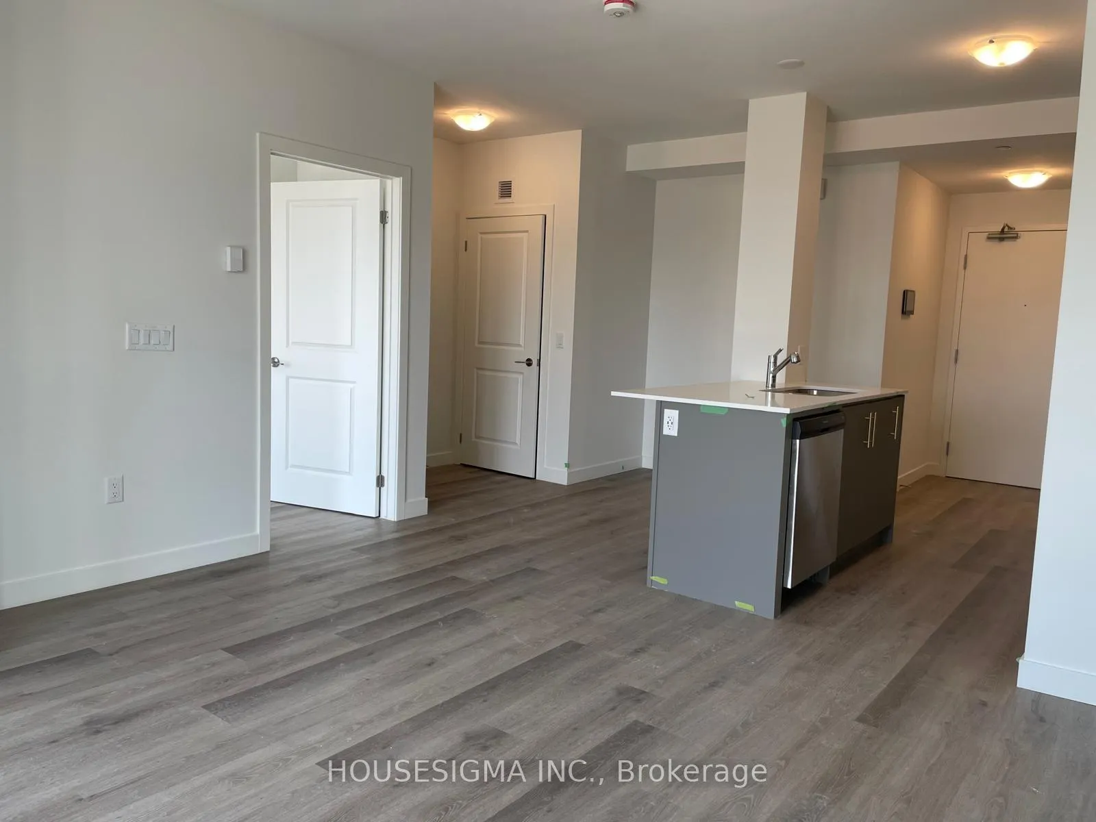 Photo 2 of Unit 224, 461 Green Road, Hamilton, Lakeshore — HOMEH