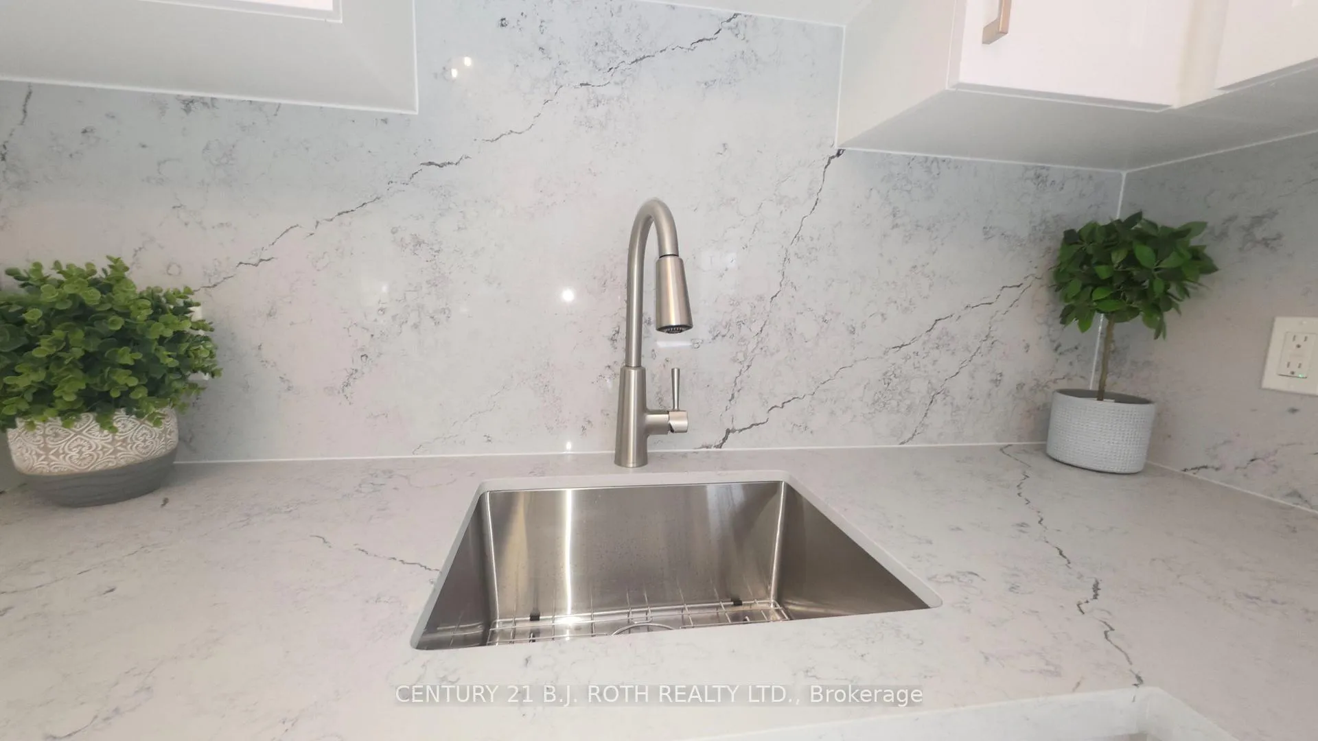 Photo 8 of Unit 3, 82 Albert Street N, Orillia — HOMEH