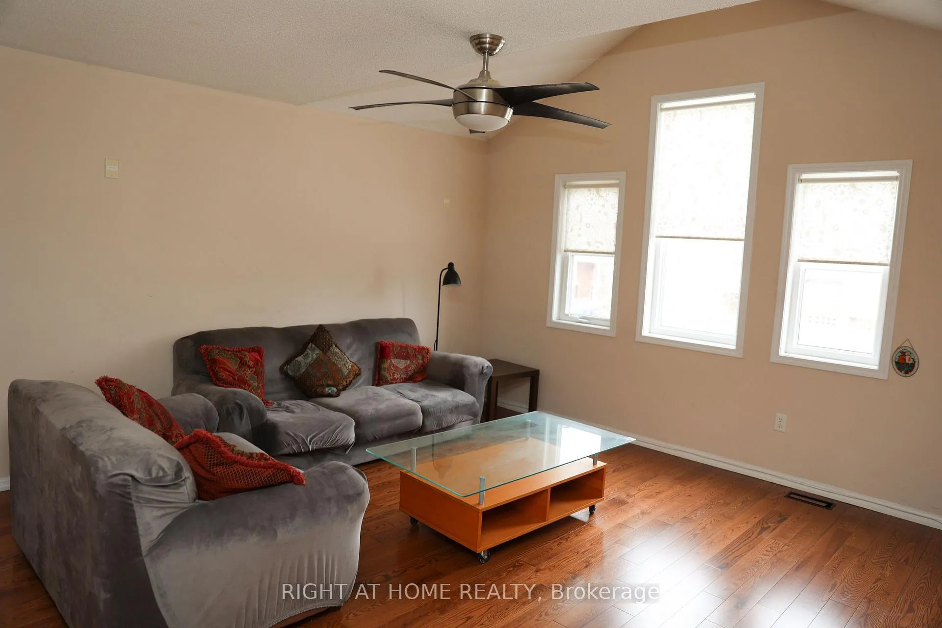 Photo 12 of 76 Bevington Road, Brampton, Northwest Brampton — HOMEH