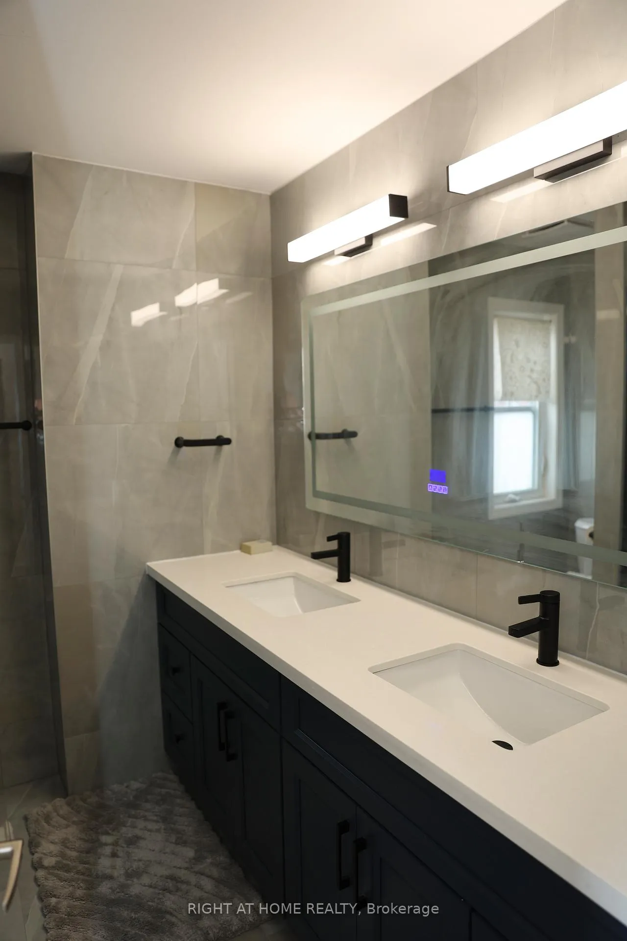 Photo 16 of 76 Bevington Road, Brampton, Northwest Brampton — HOMEH