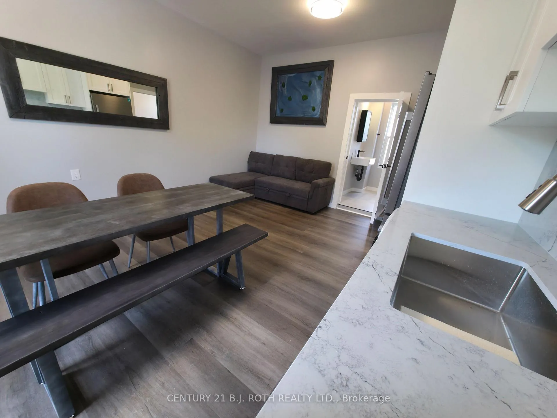 Photo 6 of Unit 4, 82 Albert Street N, Orillia — HOMEH
