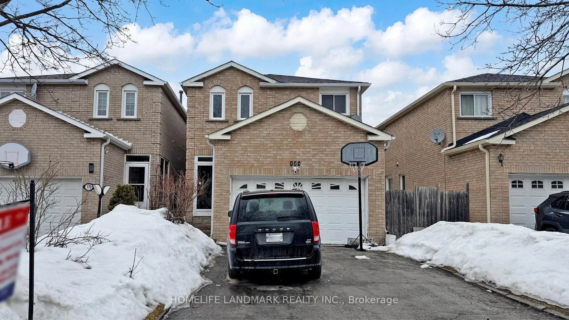 Photo 1 of 121 Digby Crescent, Markham, Milliken Mills East — HOMEH