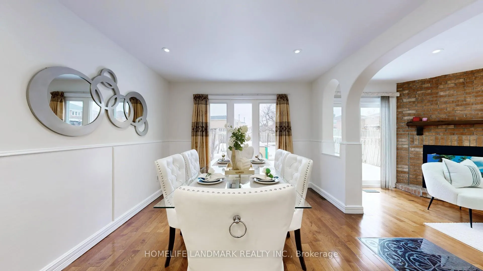 Photo 9 of 121 Digby Crescent, Markham, Milliken Mills East — HOMEH