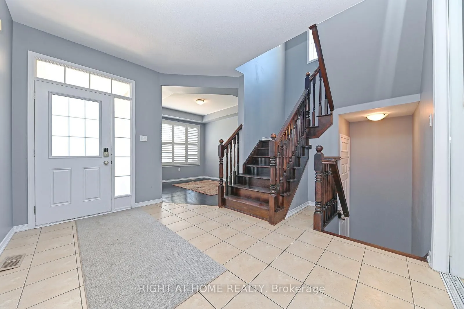 Photo 5 of 292 Falling Green Crescent, Kitchener, Trussler — HOMEH