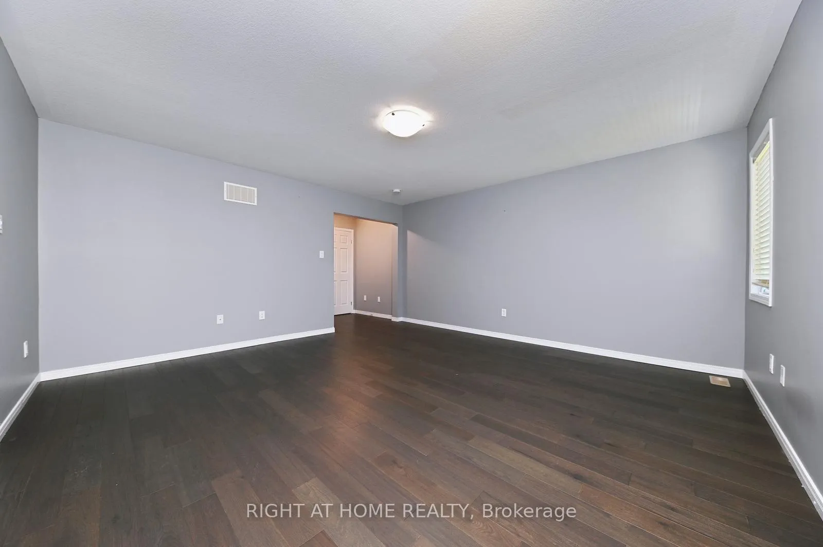 Photo 21 of 292 Falling Green Crescent, Kitchener, Trussler — HOMEH