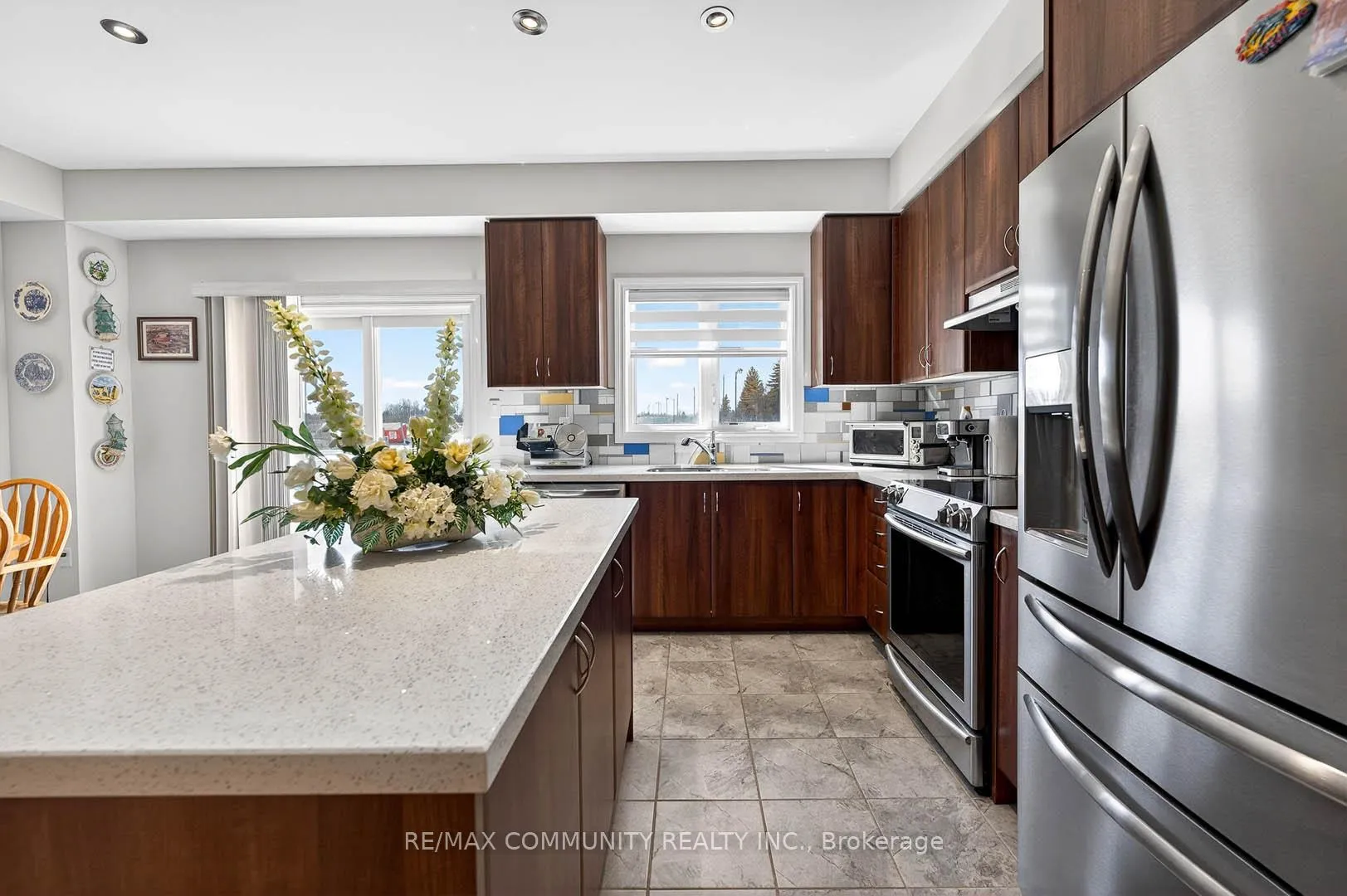 Photo 11 of 1228 Peelar Crescent, Innisfil, Lefroy — HOMEH