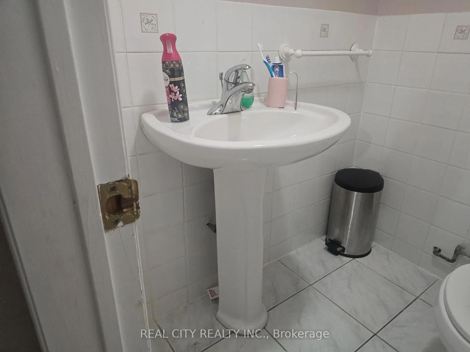 Photo 24 of 37 Bobcat Street, Brampton, Sandringham-Wellington — HOMEH
