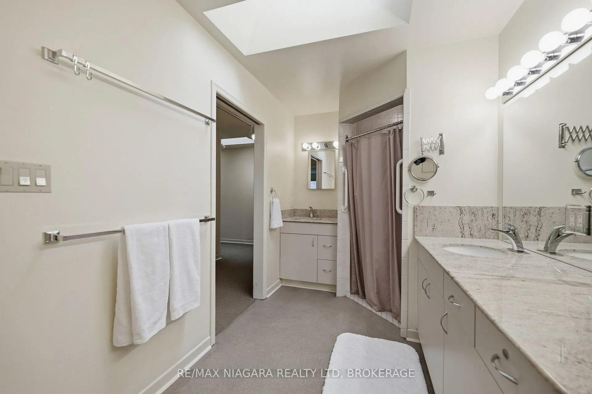 Photo 21 of 1 Springbank Drive, St. Catharines, Ridley — HOMEH