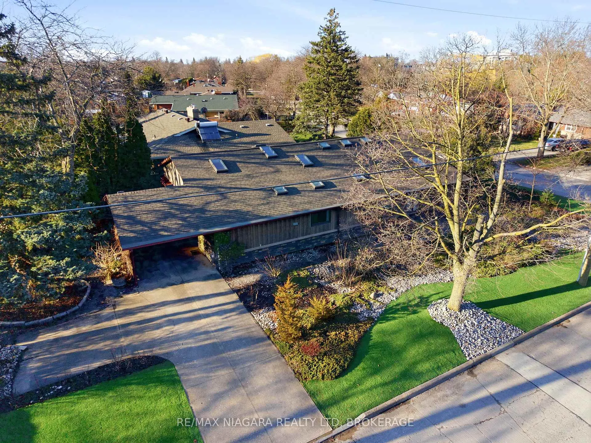 Photo 30 of 1 Springbank Drive, St. Catharines, Ridley — HOMEH