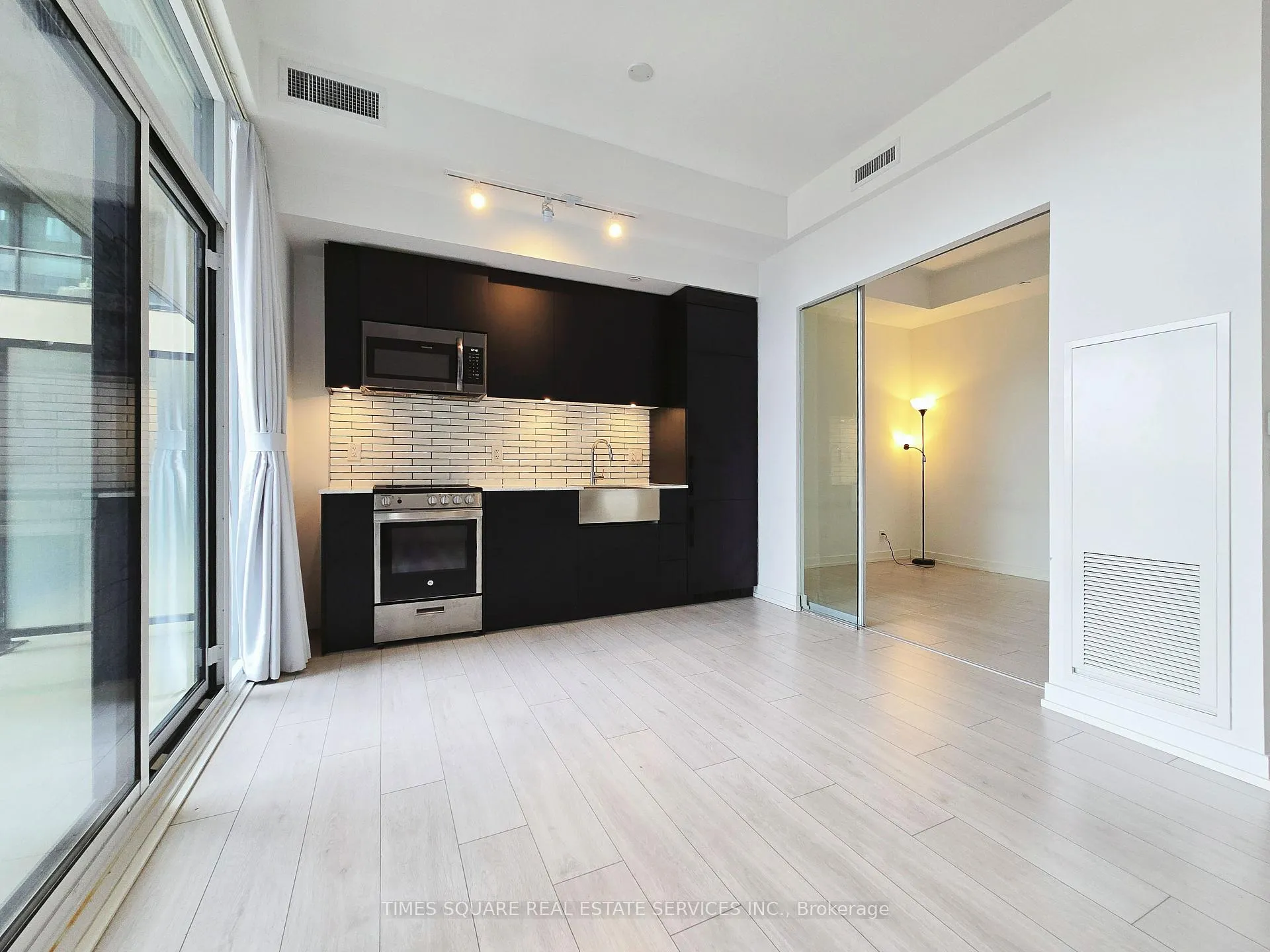 Photo 18 of Unit 912, 270 Dufferin Street, Toronto, South Parkdale — HOMEH