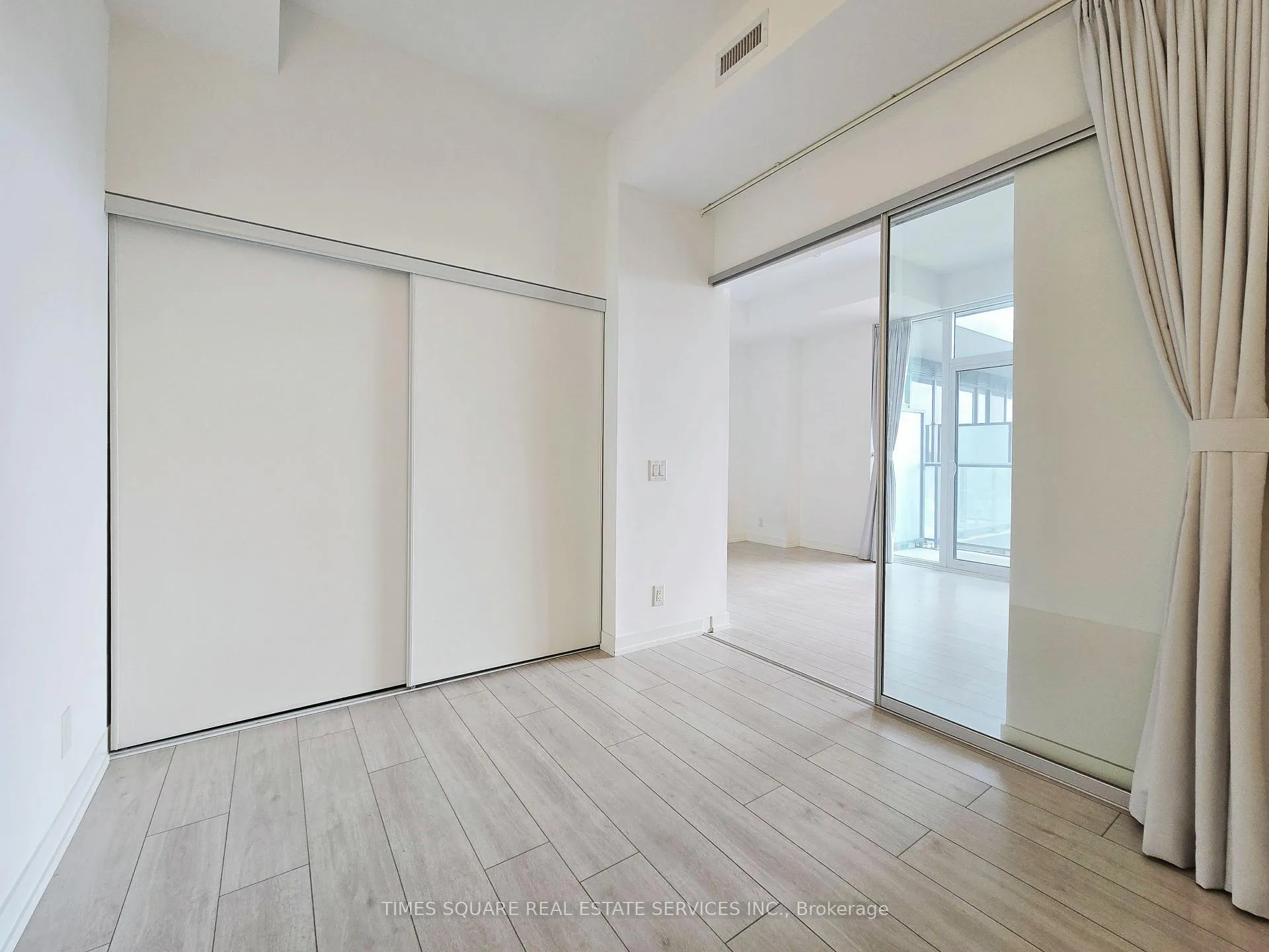 Photo 24 of Unit 912, 270 Dufferin Street, Toronto, South Parkdale — HOMEH
