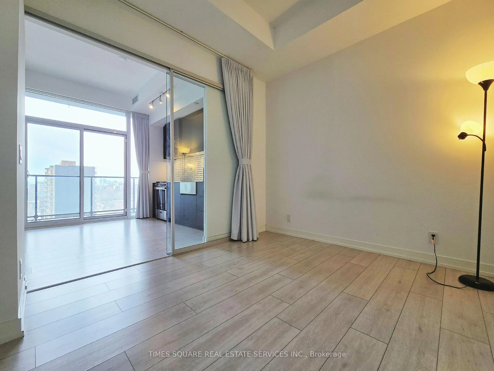 Photo 25 of Unit 912, 270 Dufferin Street, Toronto, South Parkdale — HOMEH