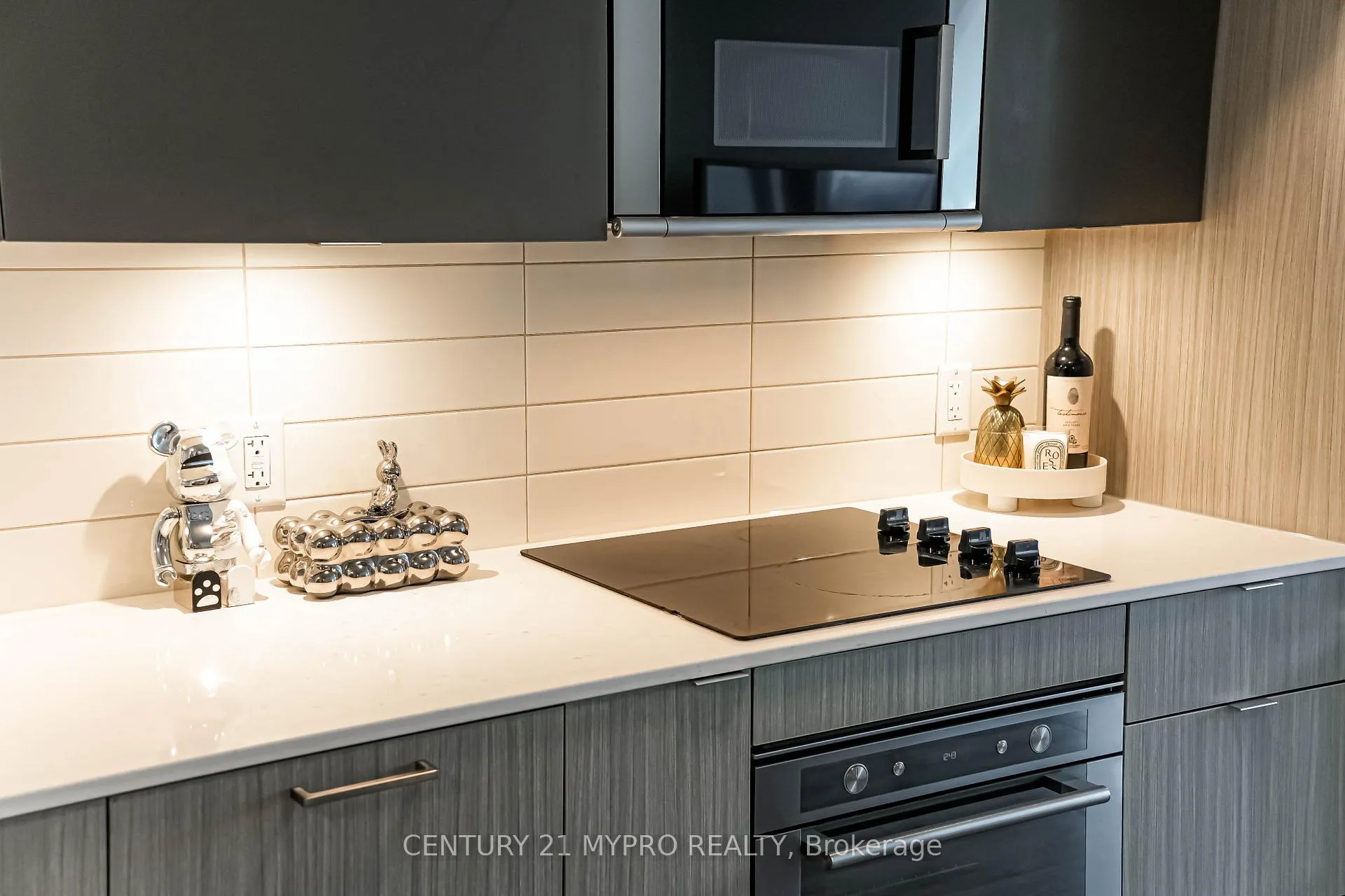 Photo 11 of Unit 1621, 585 Bloor Street E, Toronto, North St. James Town — HOMEH