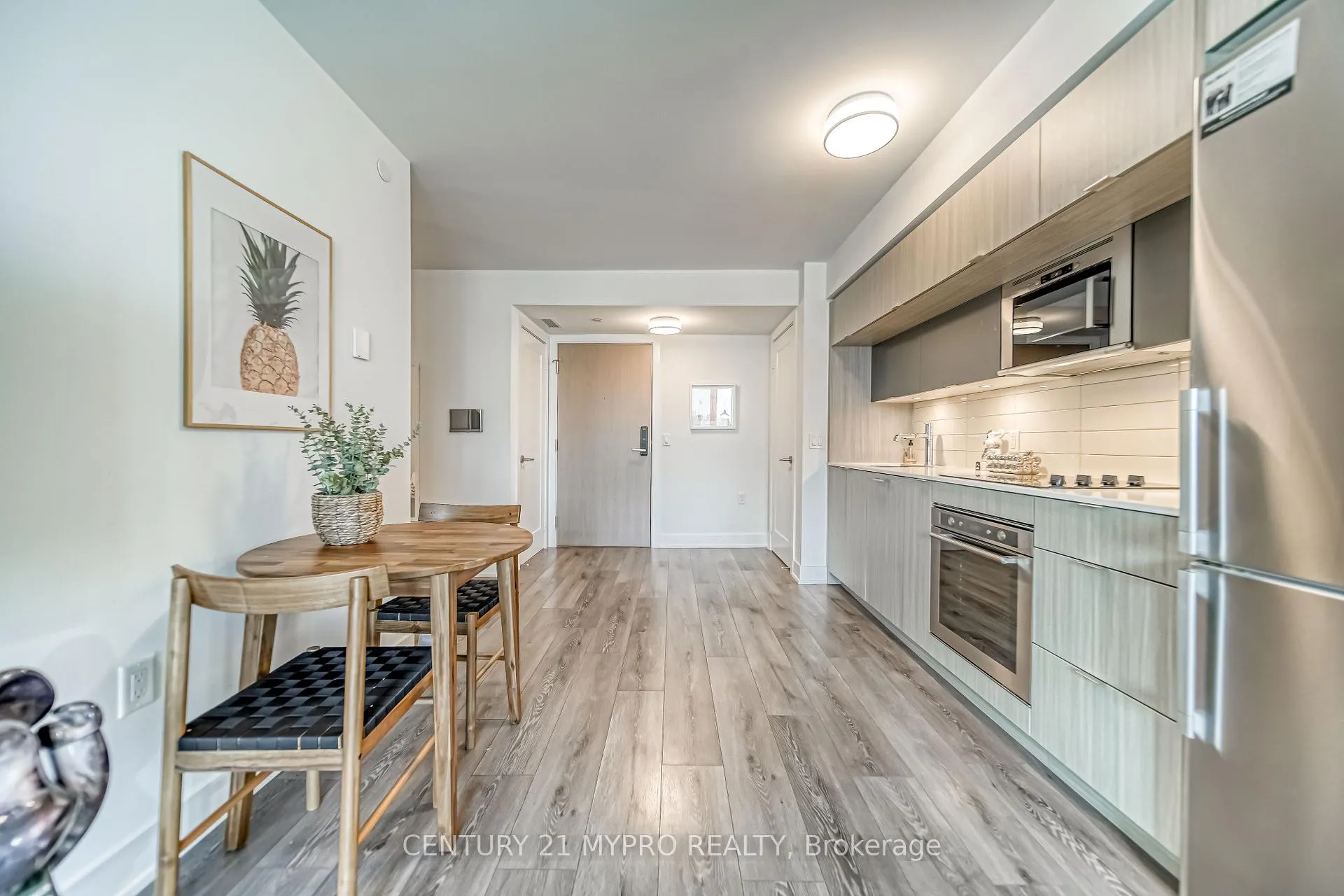 Photo 13 of Unit 1621, 585 Bloor Street E, Toronto, North St. James Town — HOMEH