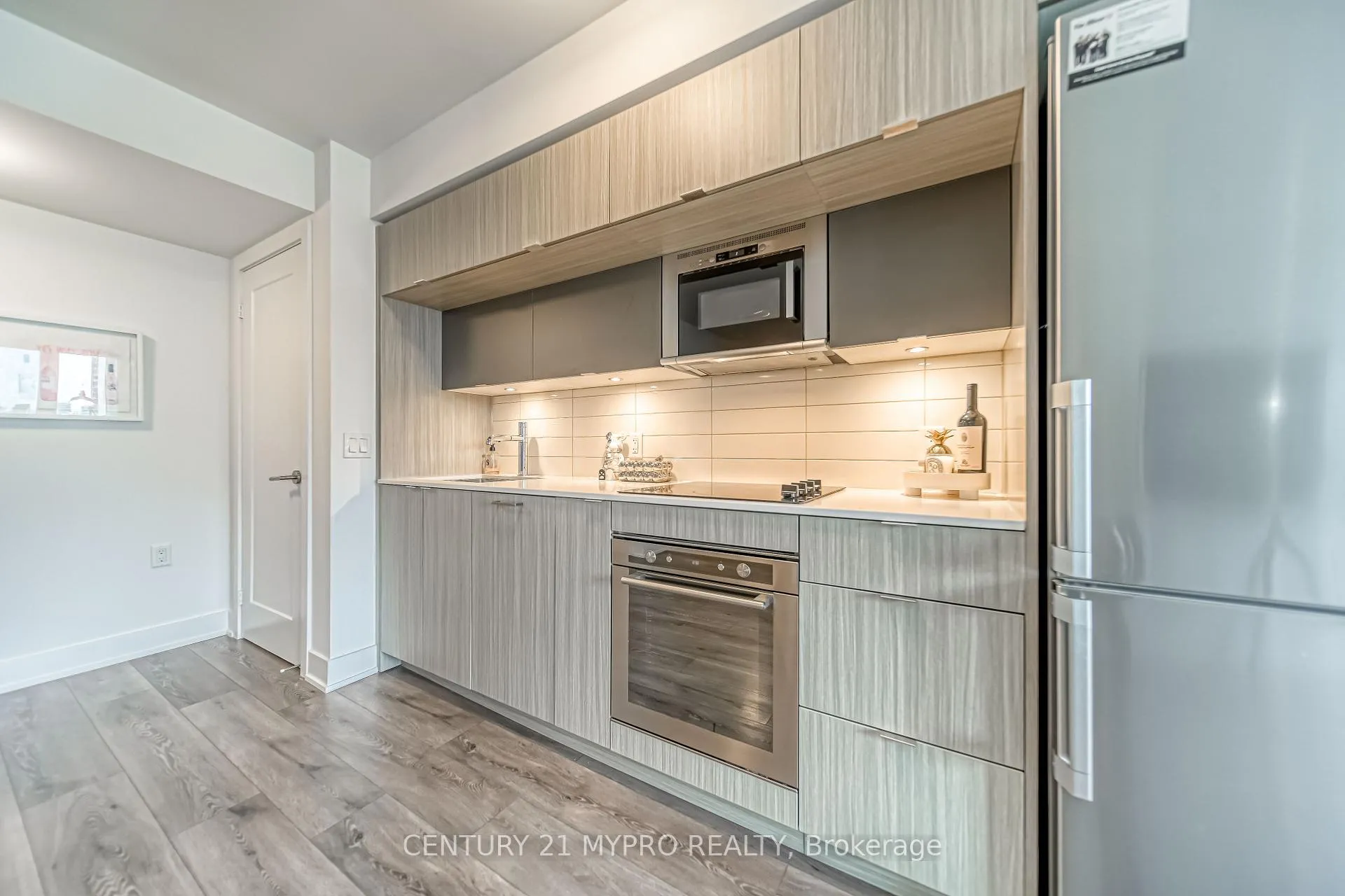 Photo 17 of Unit 1621, 585 Bloor Street E, Toronto, North St. James Town — HOMEH