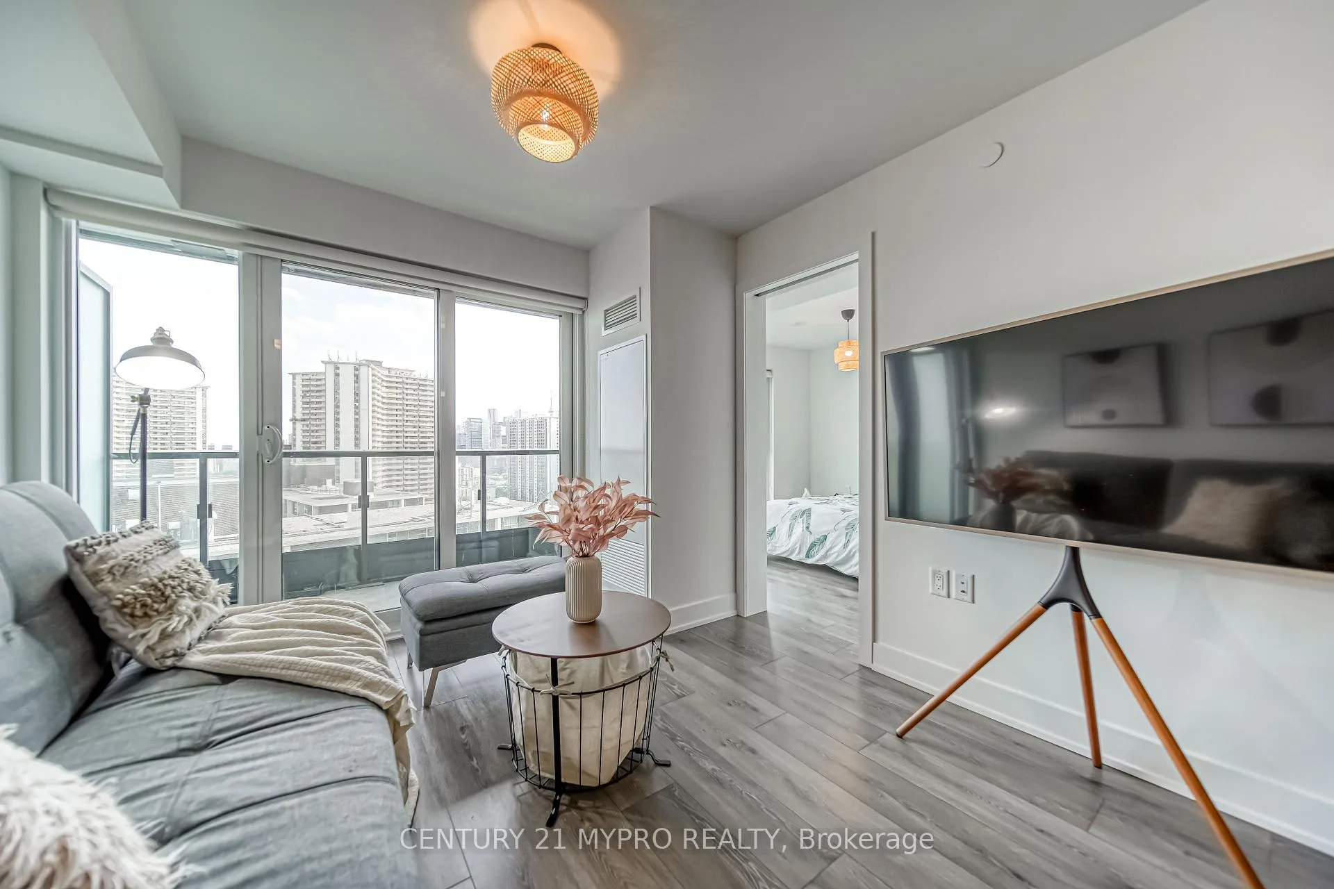 Photo 18 of Unit 1621, 585 Bloor Street E, Toronto, North St. James Town — HOMEH