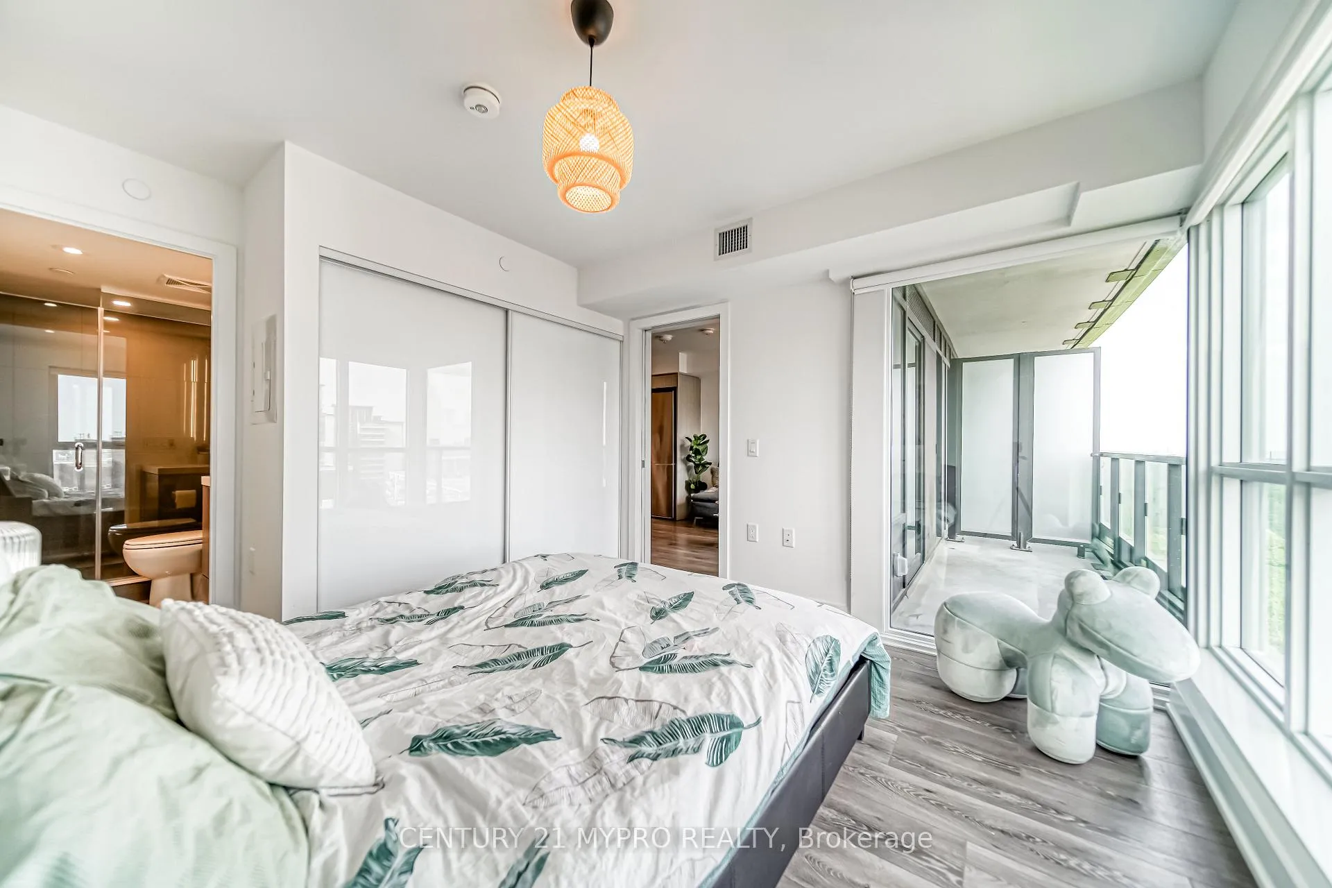 Photo 24 of Unit 1621, 585 Bloor Street E, Toronto, North St. James Town — HOMEH