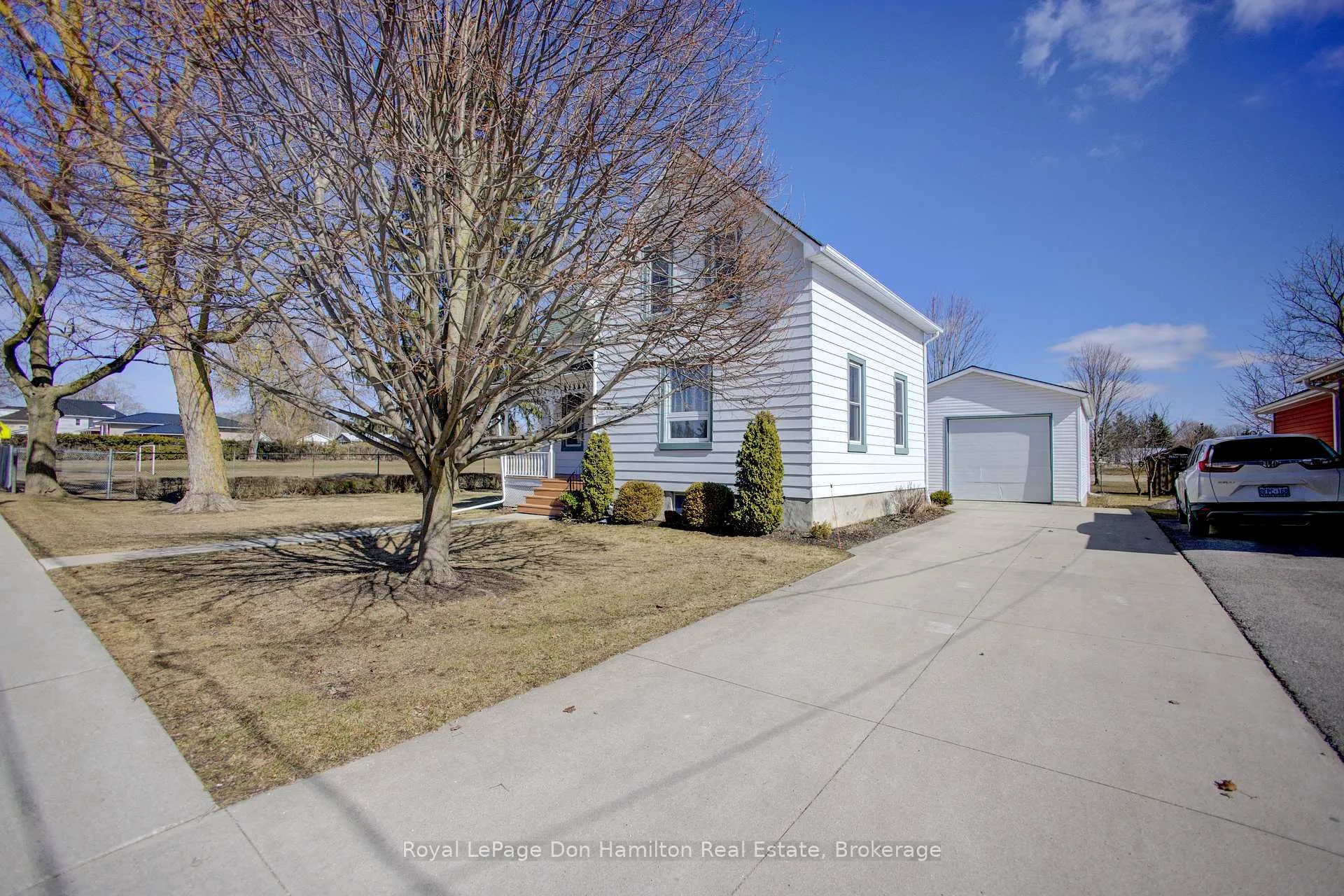 Photo 3 of 440 Reserve Avenue S, North Perth, Listowel — HOMEH