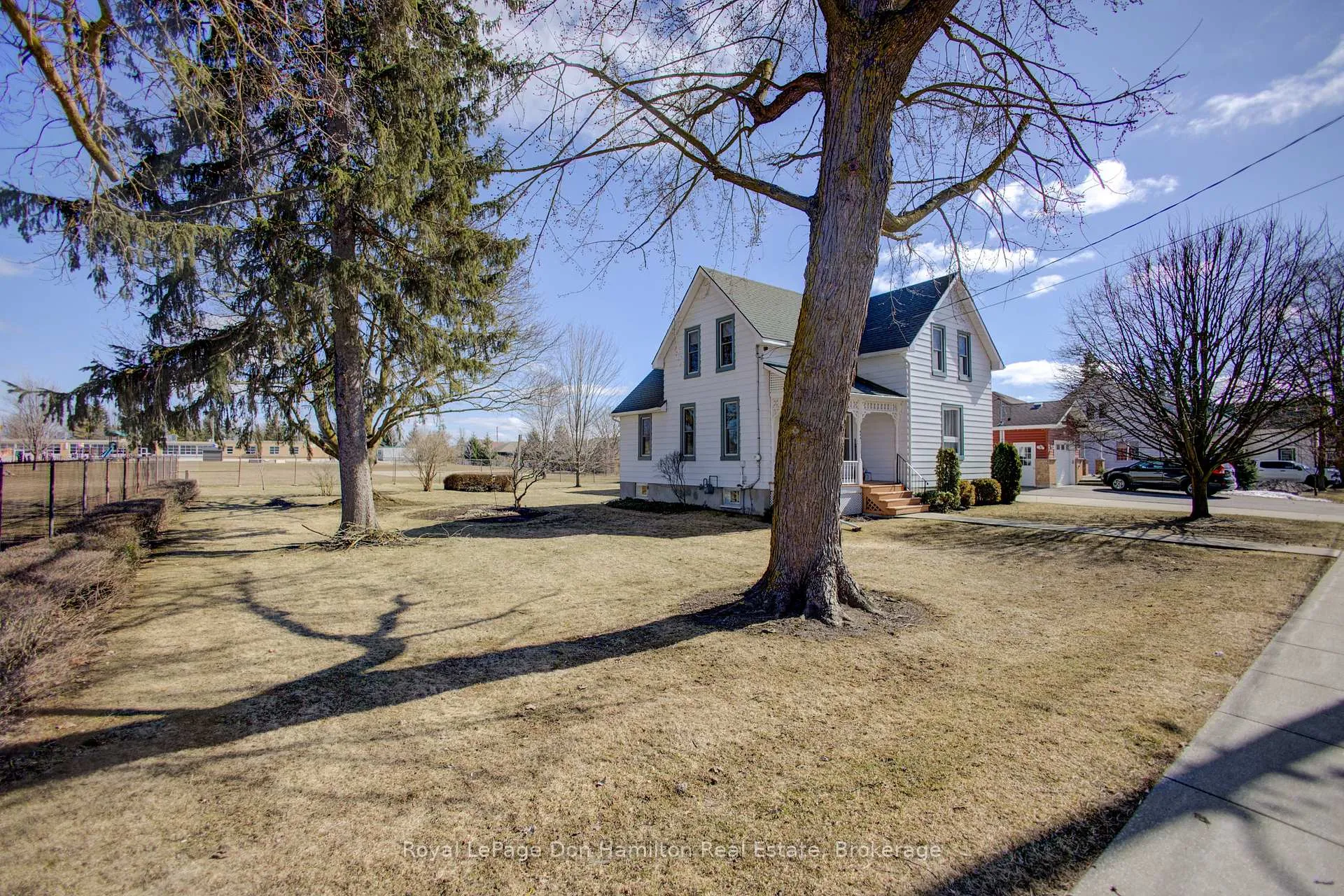 Photo 4 of 440 Reserve Avenue S, North Perth, Listowel — HOMEH