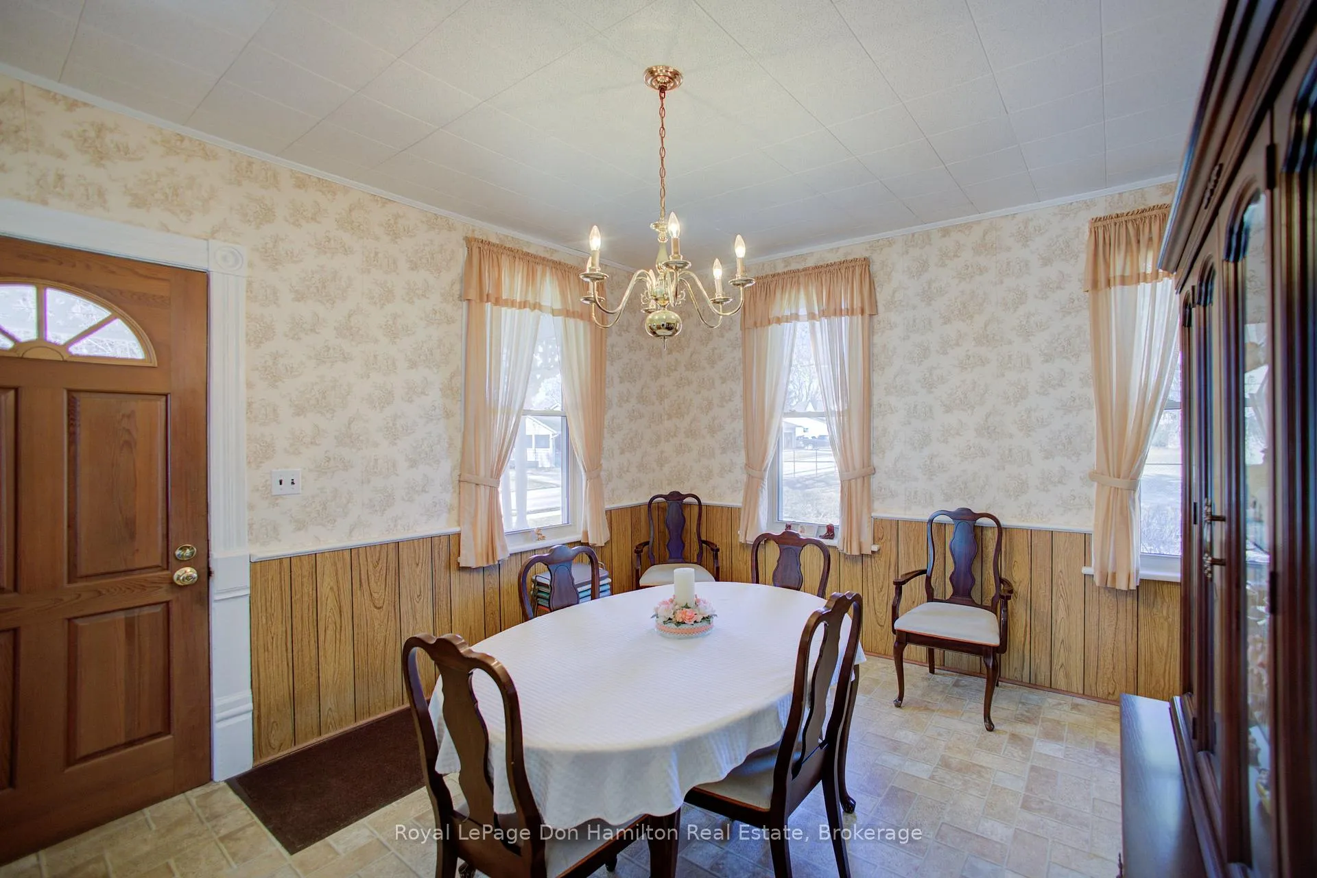 Photo 14 of 440 Reserve Avenue S, North Perth, Listowel — HOMEH
