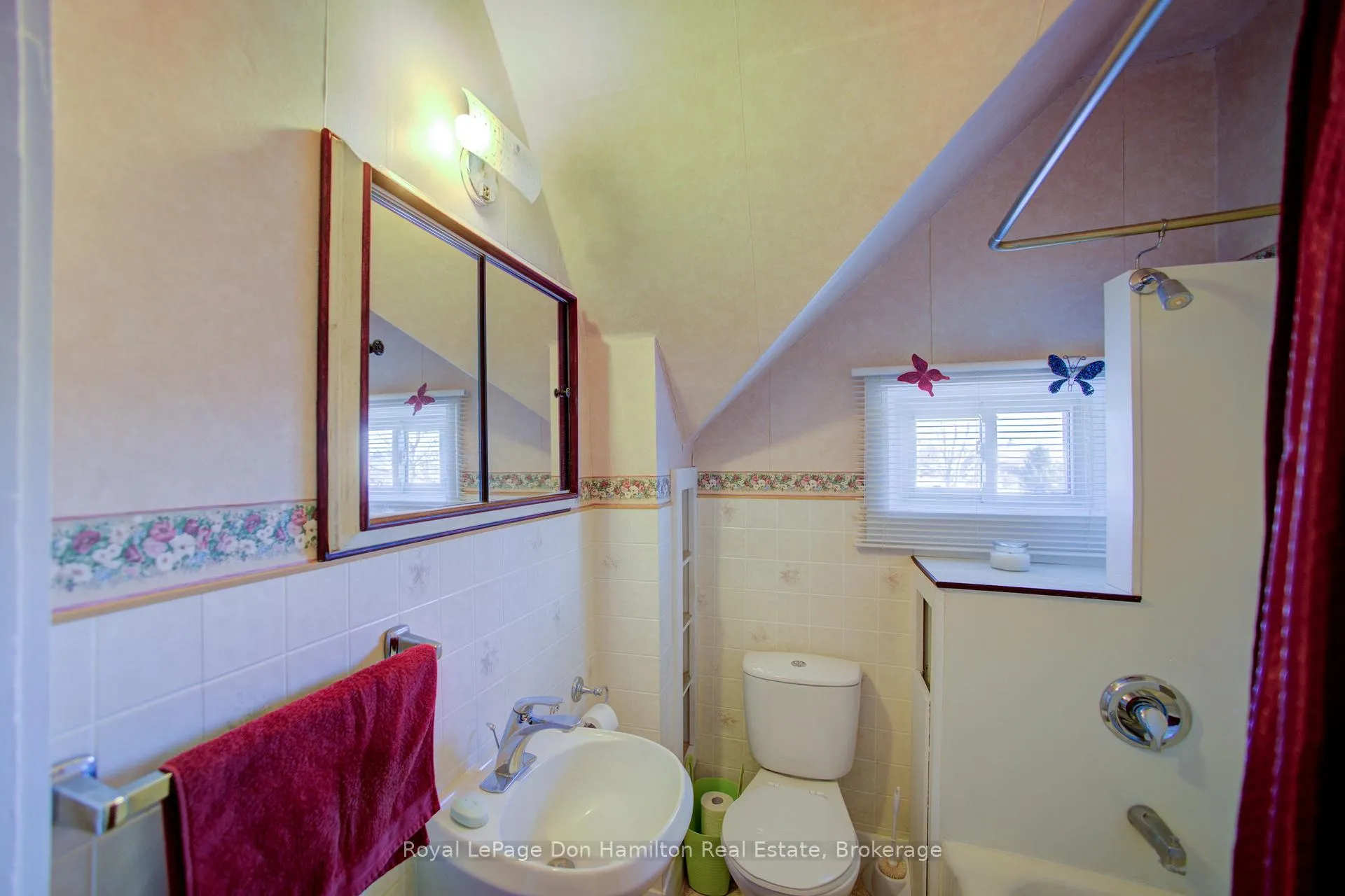 Photo 31 of 440 Reserve Avenue S, North Perth, Listowel — HOMEH