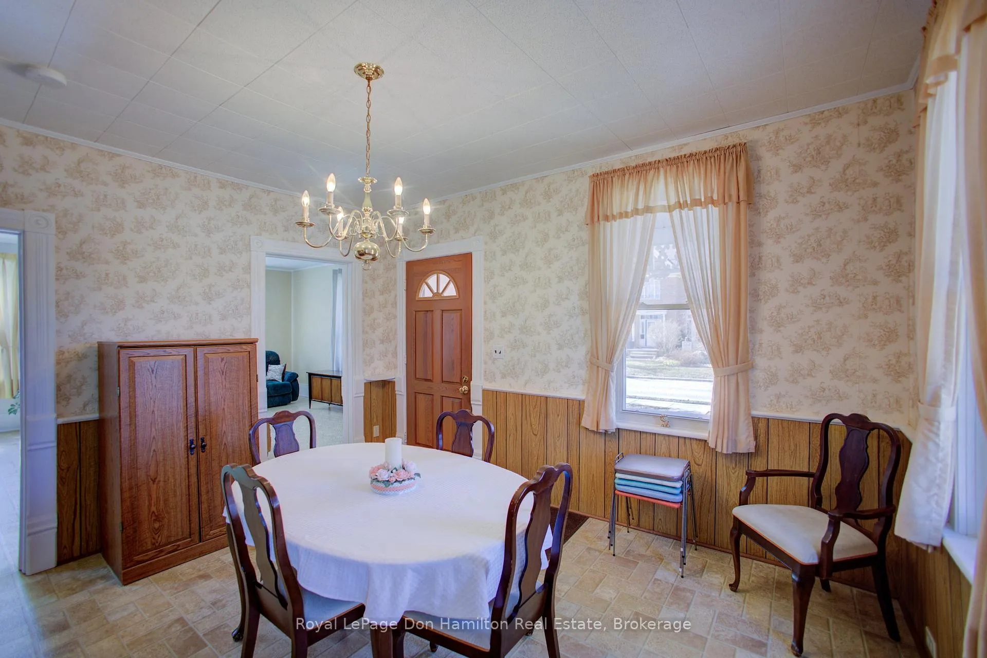 Photo 34 of 440 Reserve Avenue S, North Perth, Listowel — HOMEH