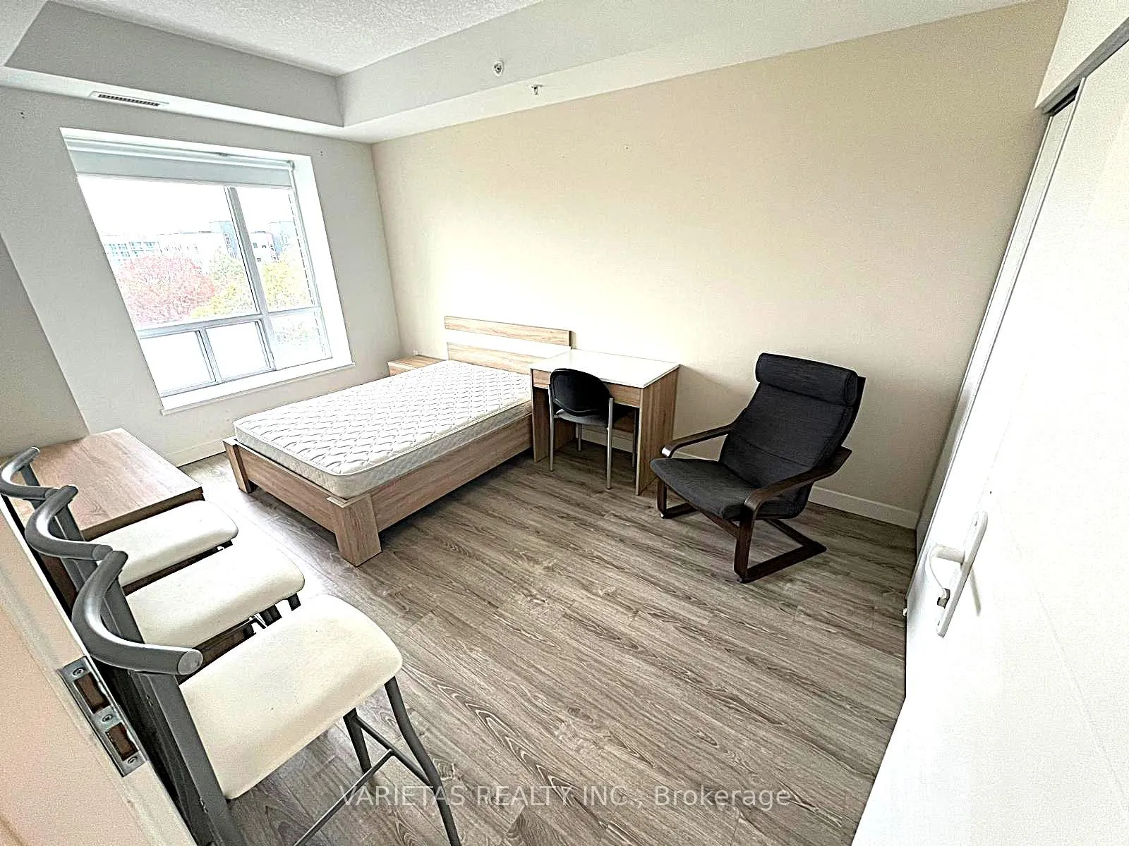 Photo 10 of Unit 522, 280 Lester Street, Waterloo — HOMEH