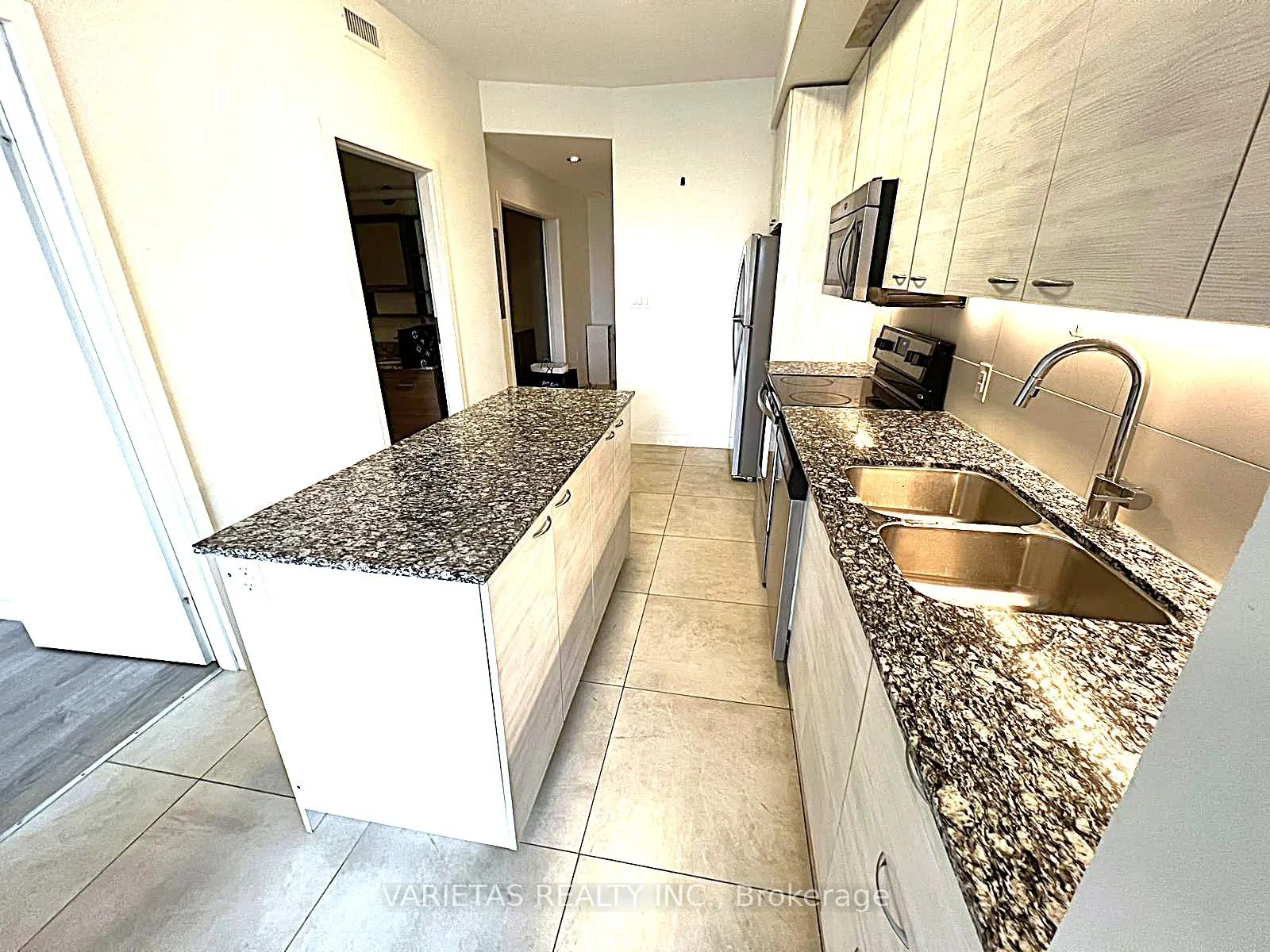 Photo 14 of Unit 522, 280 Lester Street, Waterloo — HOMEH