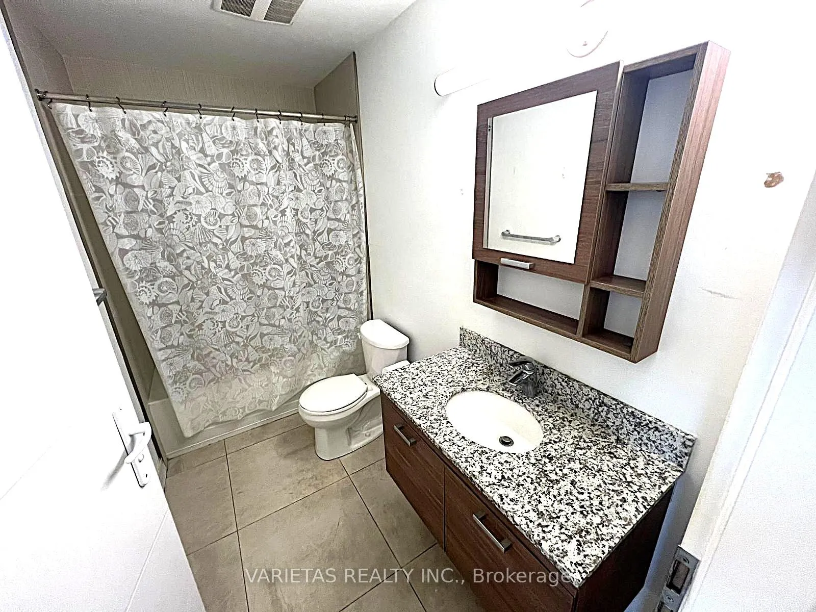 Photo 15 of Unit 522, 280 Lester Street, Waterloo — HOMEH