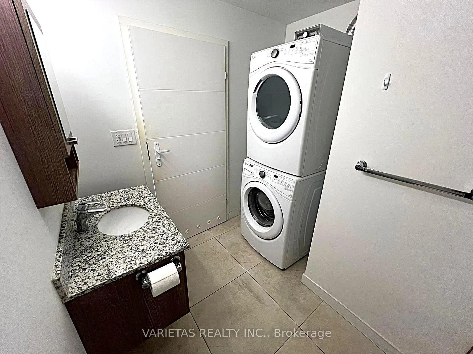 Photo 16 of Unit 522, 280 Lester Street, Waterloo — HOMEH