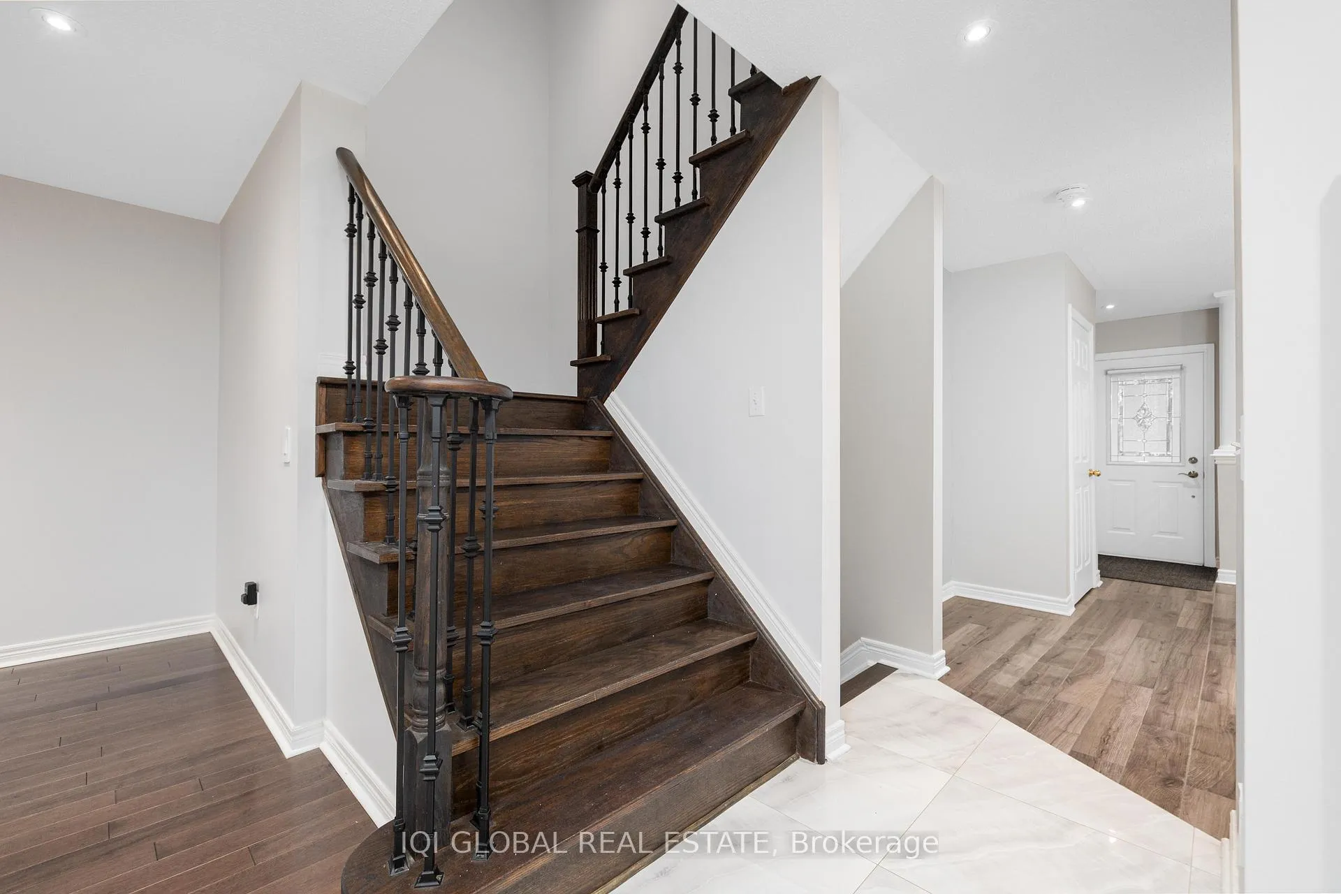 Photo 6 of 72 Park Place Drive, Markham, Greensborough — HOMEH