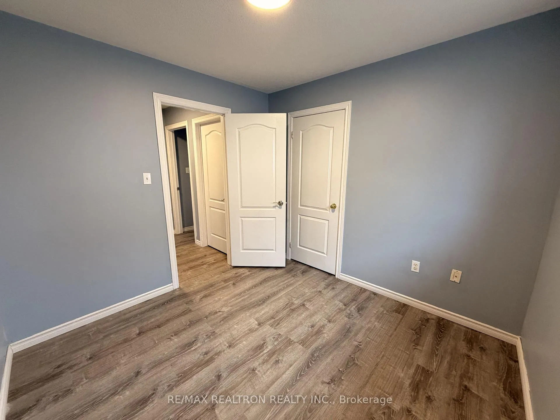 Photo 12 of Unit Upper, 323 Johnson Street, Barrie, Georgian Drive — HOMEH