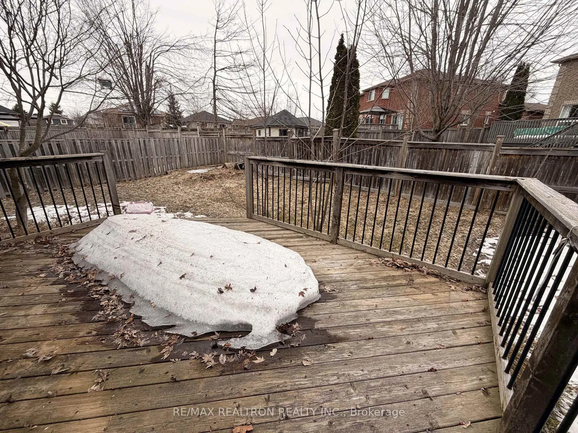 Photo 15 of Unit Upper, 323 Johnson Street, Barrie, Georgian Drive — HOMEH