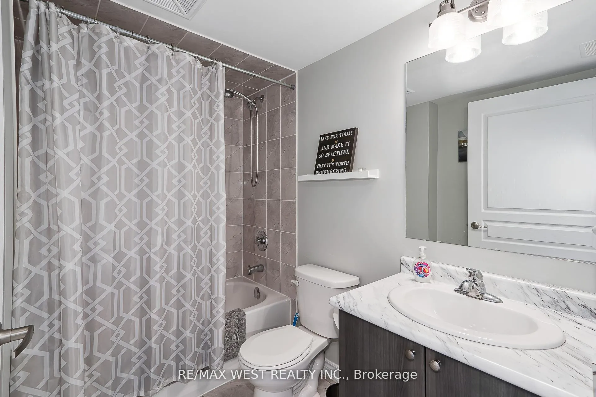 Photo 26 of Unit 107, 5 Anchorage Crescent, Collingwood — HOMEH