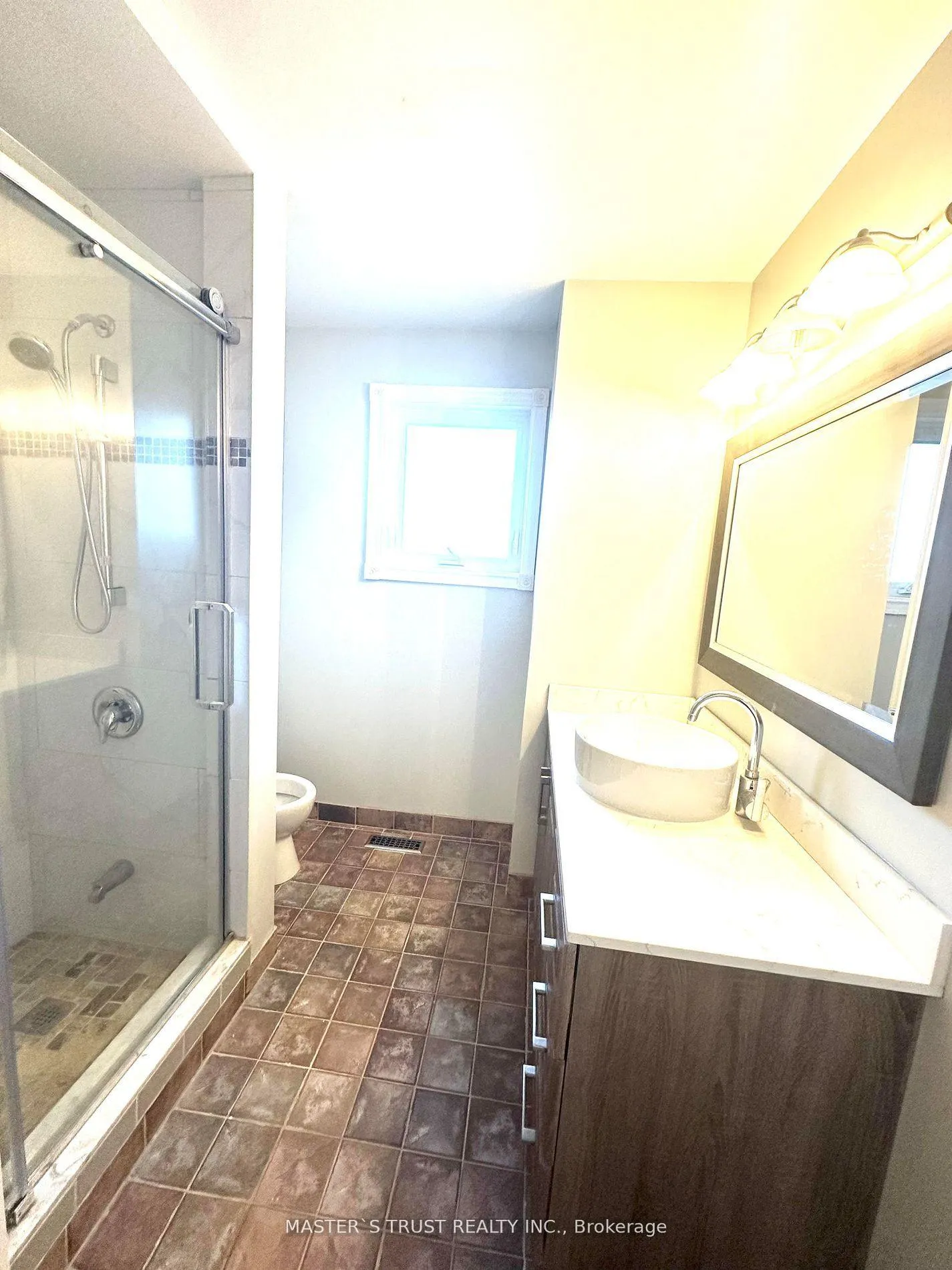Photo 16 of 5 Empringham Crescent, Markham, Milliken Mills West — HOMEH