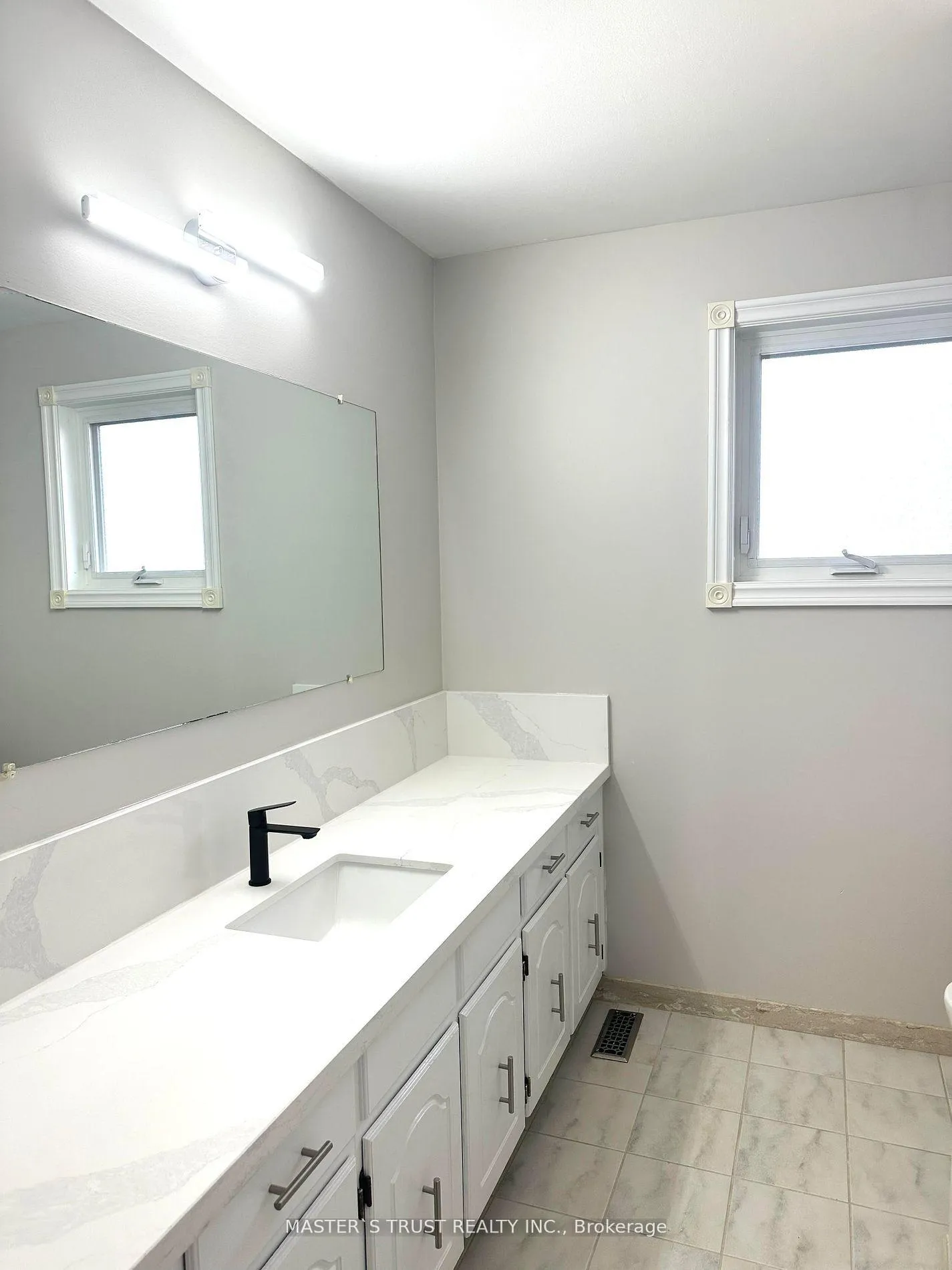 Photo 20 of 5 Empringham Crescent, Markham, Milliken Mills West — HOMEH