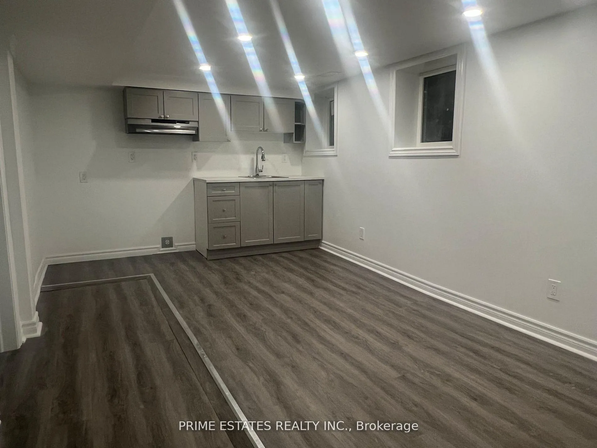 Photo 5 of 331 Bluejay Crescent, Oshawa, Eastdale — HOMEH