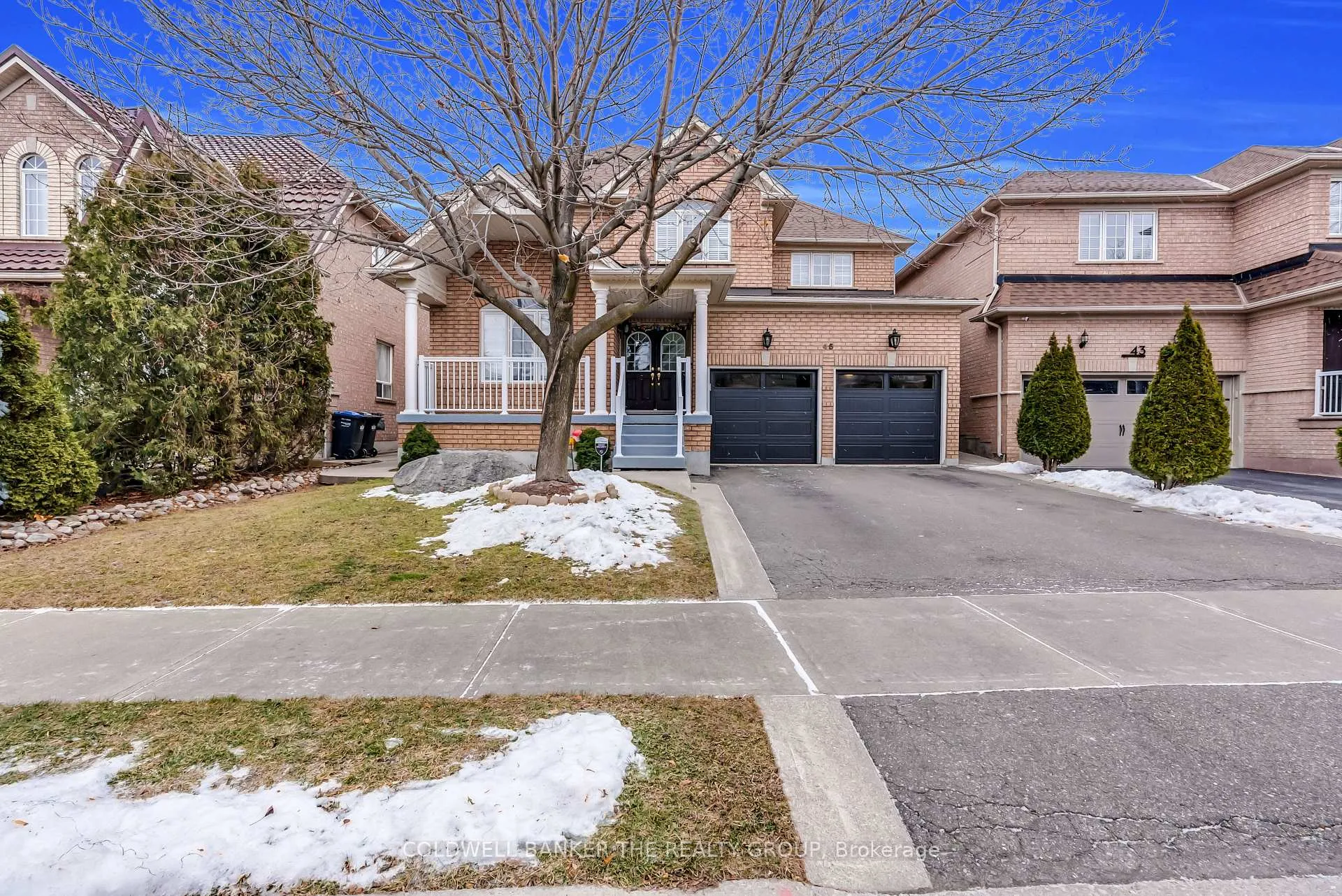 Photo 3 of 45 Heatherdale Drive, Brampton, Fletcher's Meadow — HOMEH