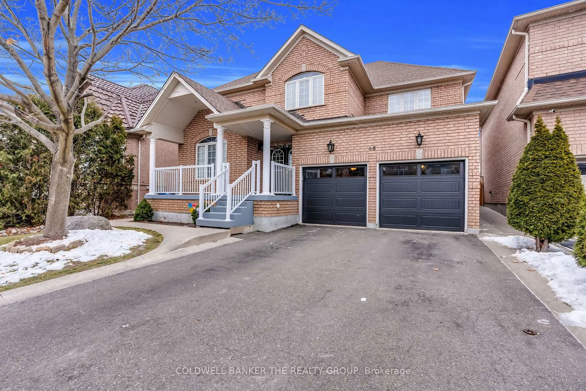 Photo 4 of 45 Heatherdale Drive, Brampton, Fletcher's Meadow — HOMEH