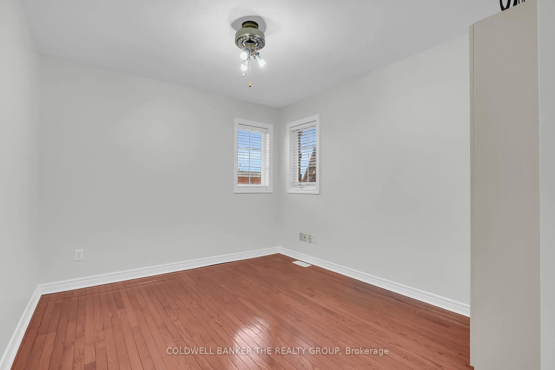 Photo 33 of 45 Heatherdale Drive, Brampton, Fletcher's Meadow — HOMEH
