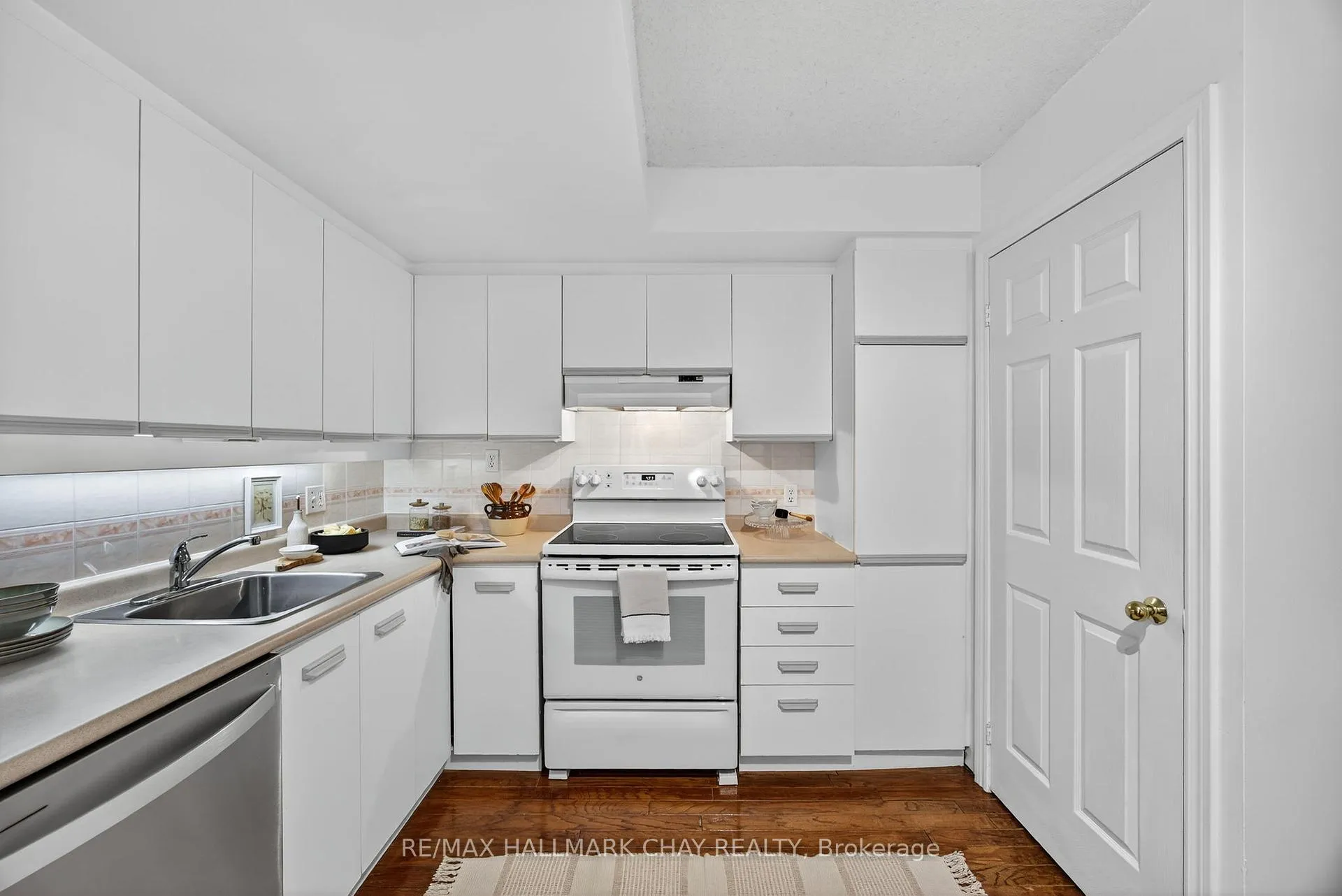 Photo 8 of Unit 40, 77 Mill Street E, New Tecumseth, Tottenham — HOMEH