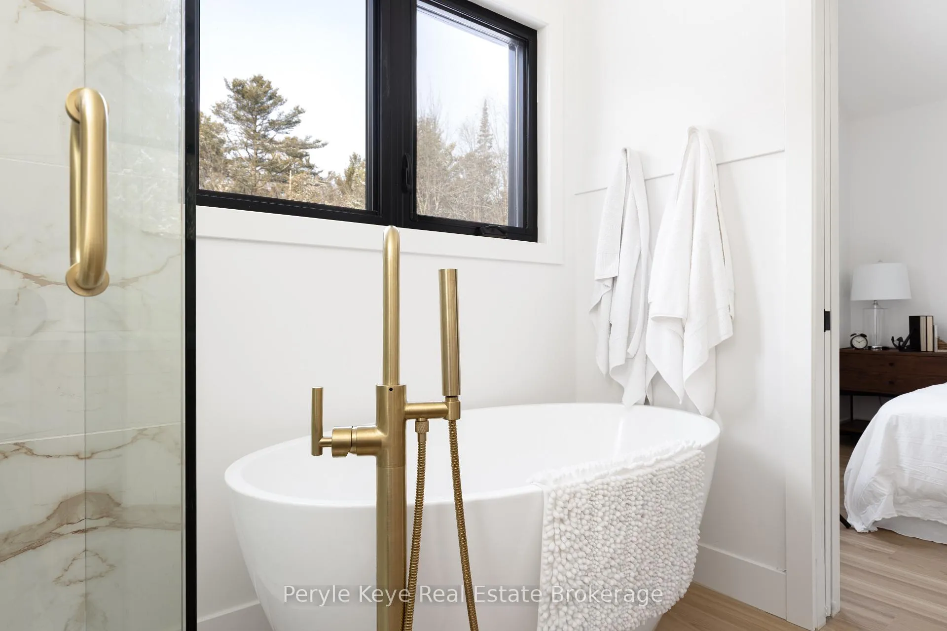 Photo 35 of 1290 Cedar Lane, Bracebridge, Macaulay — HOMEH