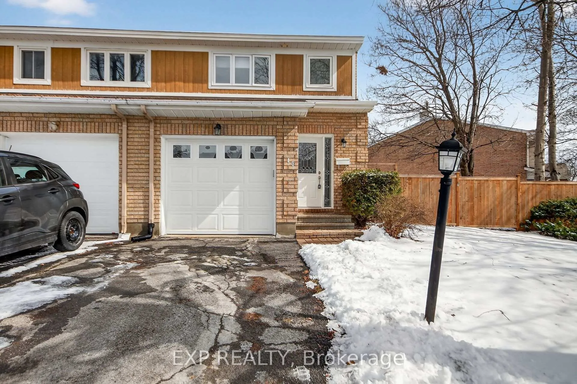 Photo 1 of 43 Hummingbird Crescent, Ottawa, Barrhaven - Cedargrove/Fraserdale — HOMEH