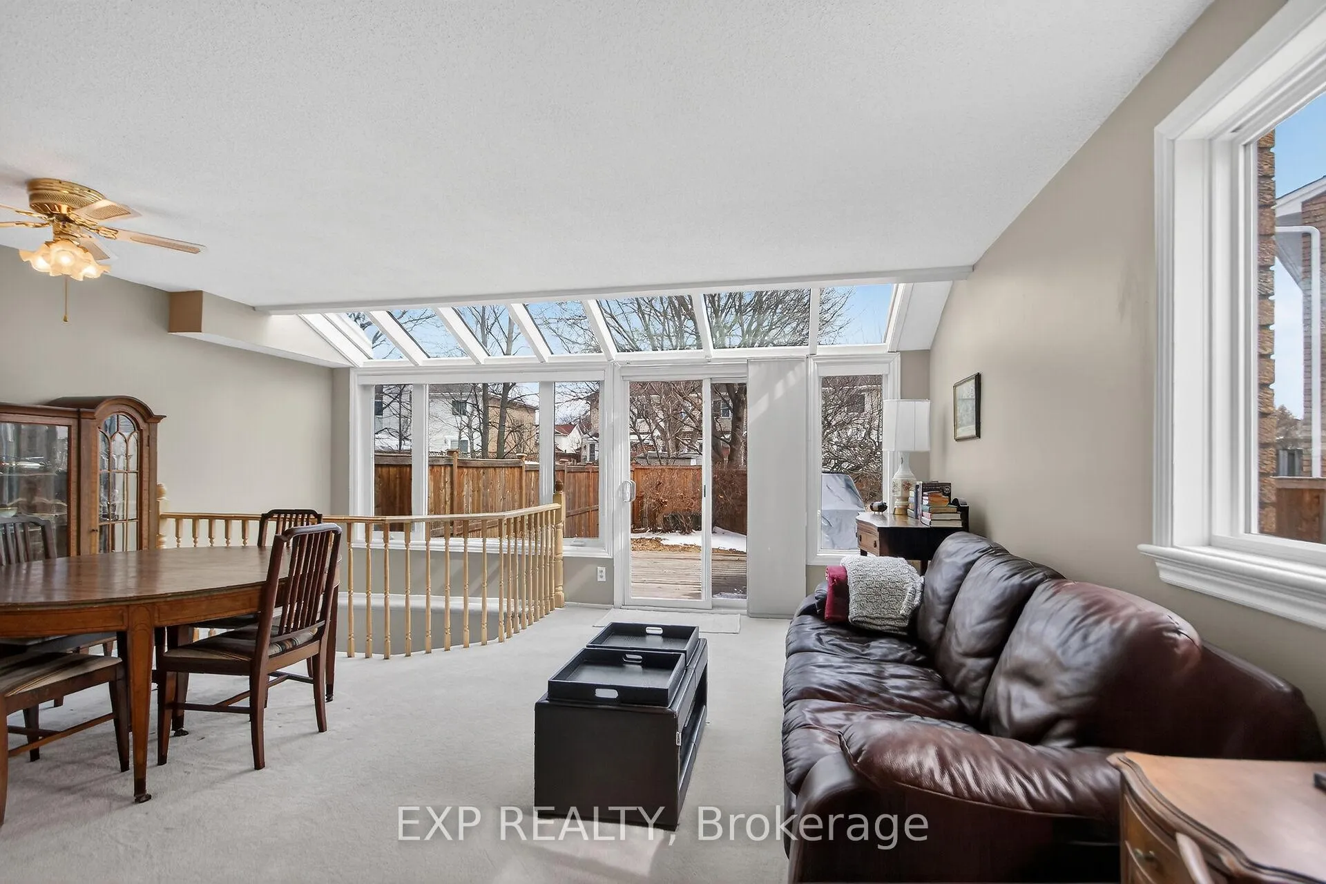 Photo 16 of 43 Hummingbird Crescent, Ottawa, Barrhaven - Cedargrove/Fraserdale — HOMEH