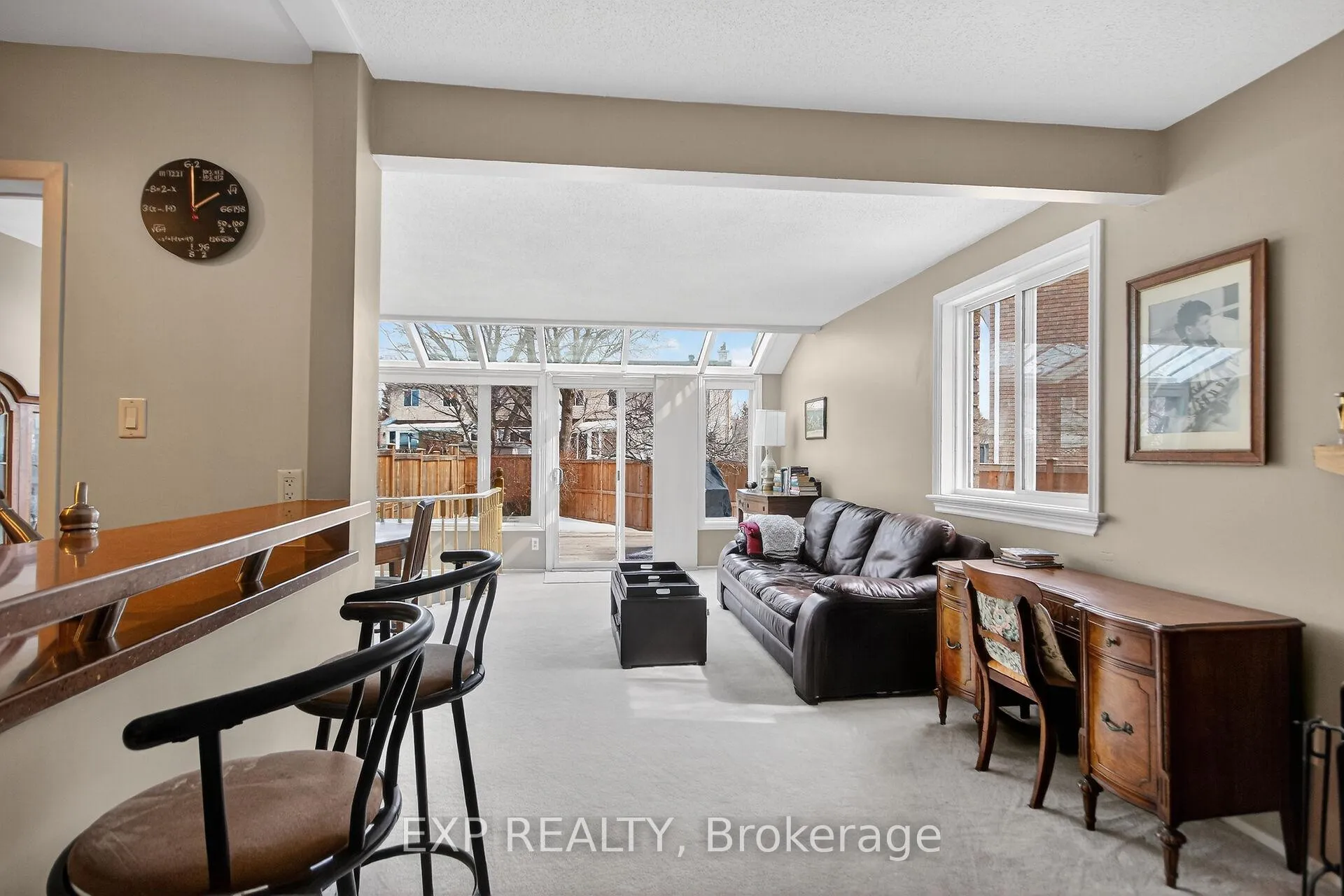 Photo 17 of 43 Hummingbird Crescent, Ottawa, Barrhaven - Cedargrove/Fraserdale — HOMEH