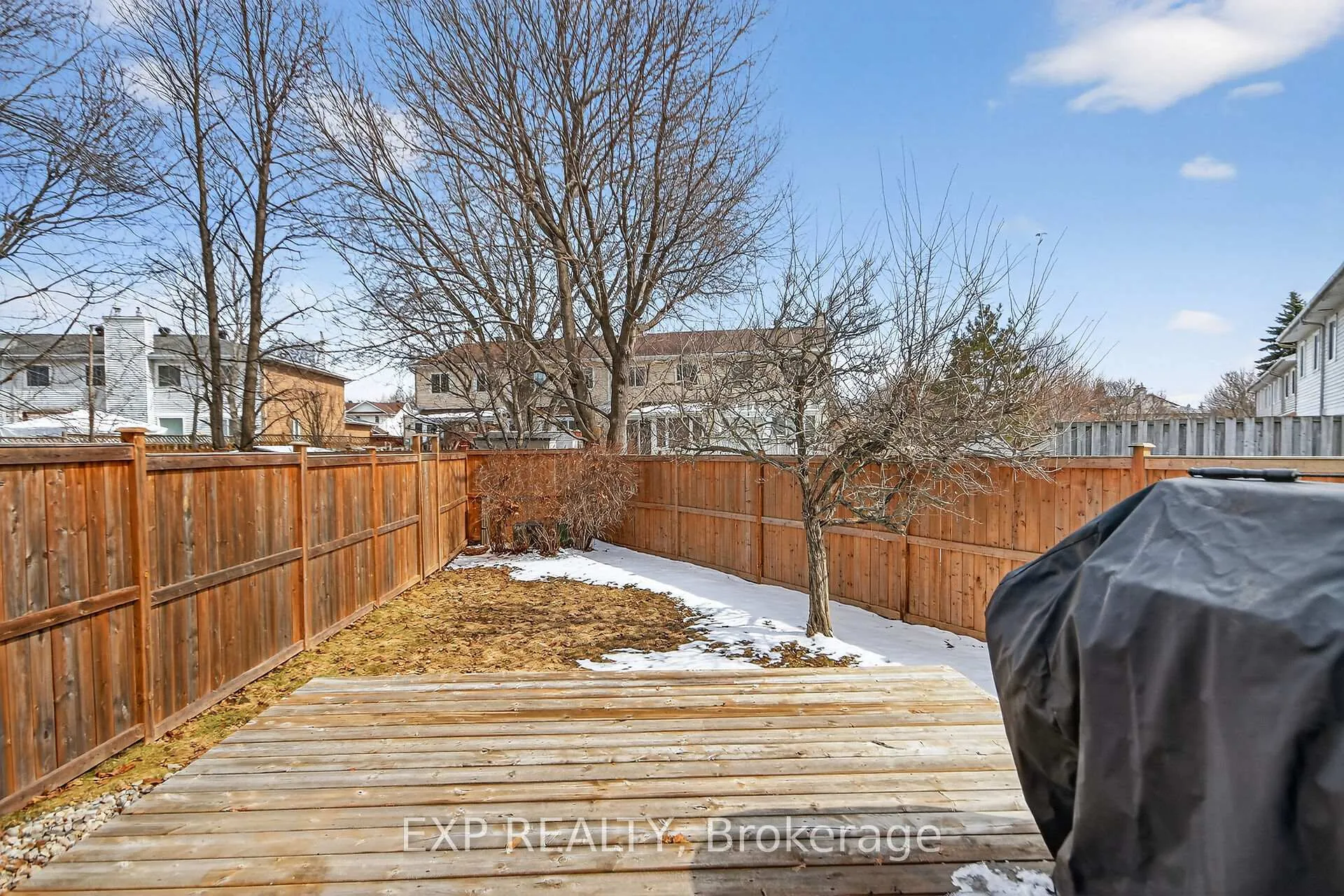 Photo 38 of 43 Hummingbird Crescent, Ottawa, Barrhaven - Cedargrove/Fraserdale — HOMEH