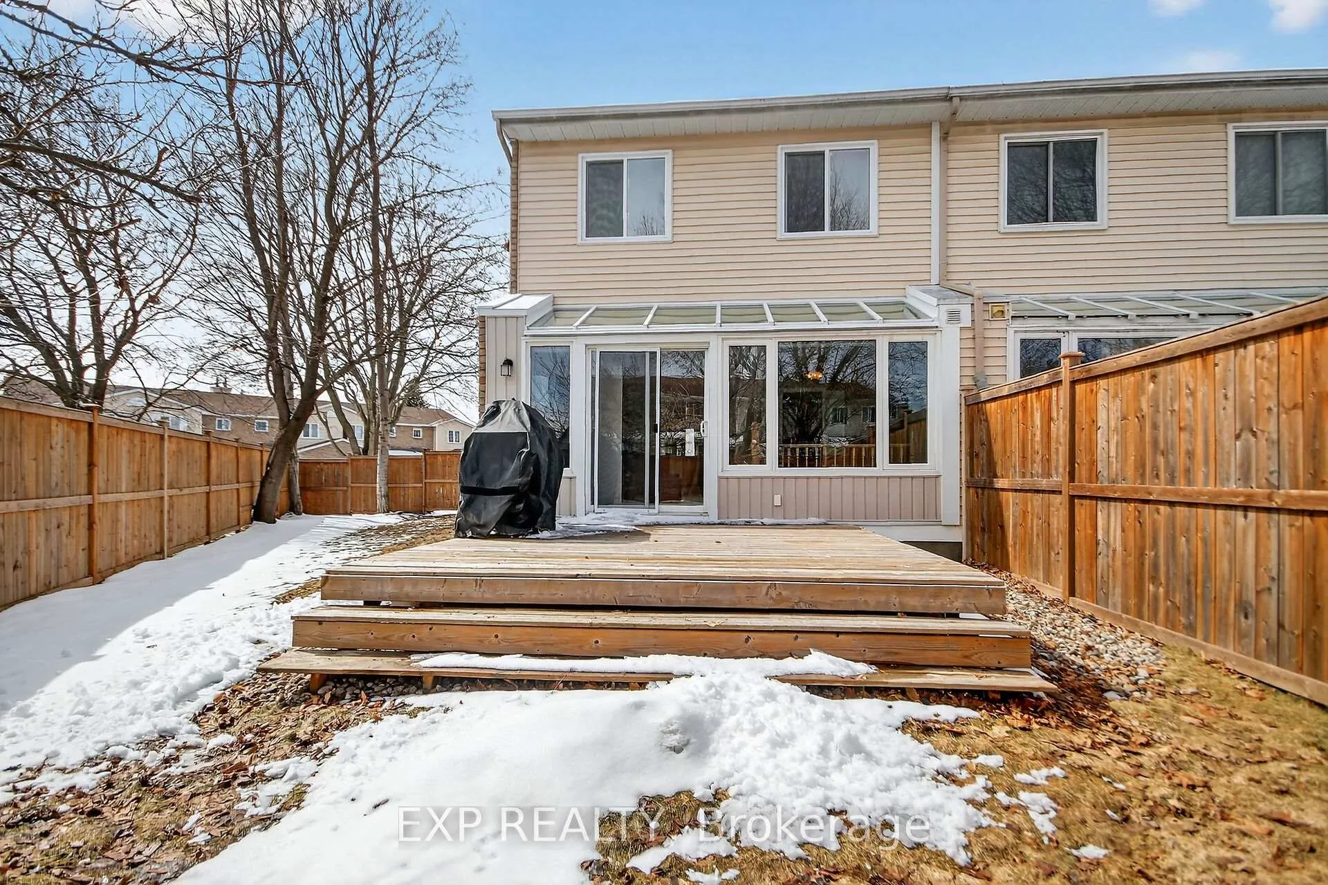 Photo 40 of 43 Hummingbird Crescent, Ottawa, Barrhaven - Cedargrove/Fraserdale — HOMEH