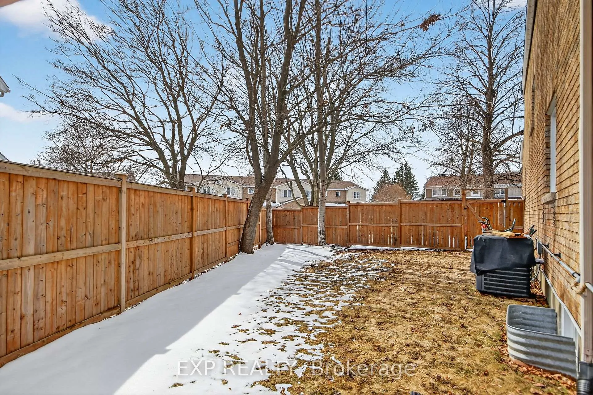 Photo 41 of 43 Hummingbird Crescent, Ottawa, Barrhaven - Cedargrove/Fraserdale — HOMEH