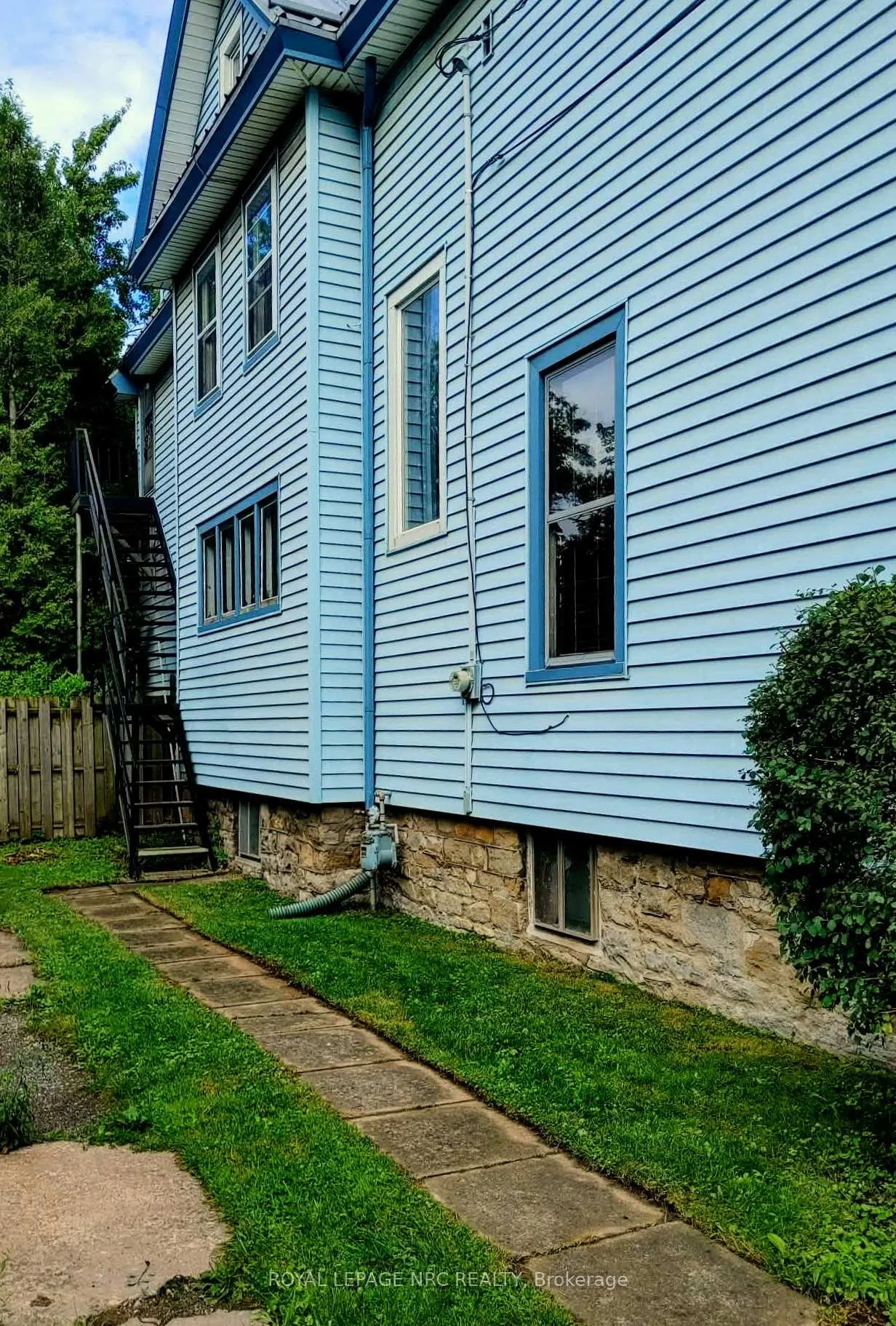 Photo 35 of 4621 Ellis Street, Niagara Falls, Downtown — HOMEH