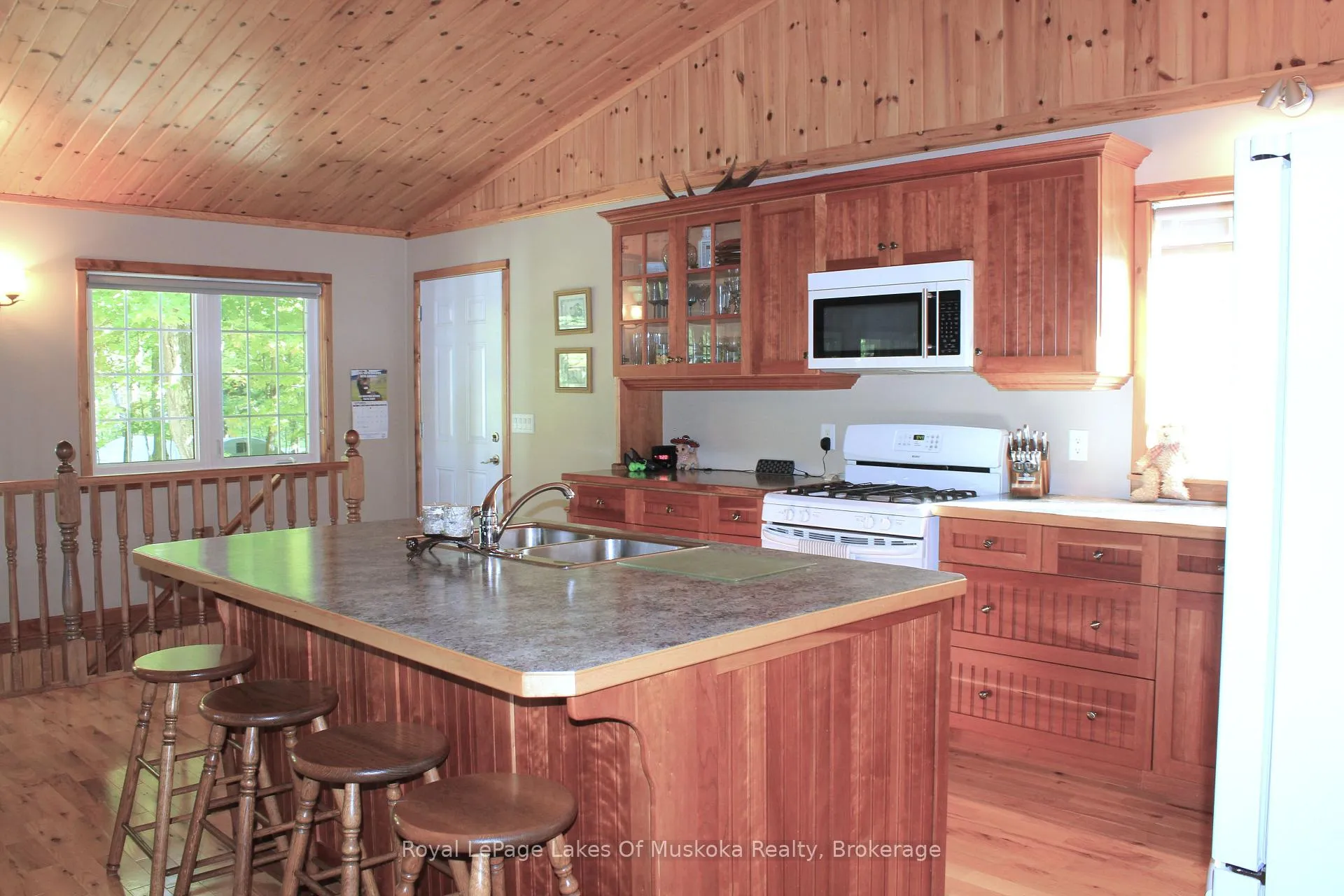 Photo 12 of 340 Wurm Road, Magnetawan — HOMEH